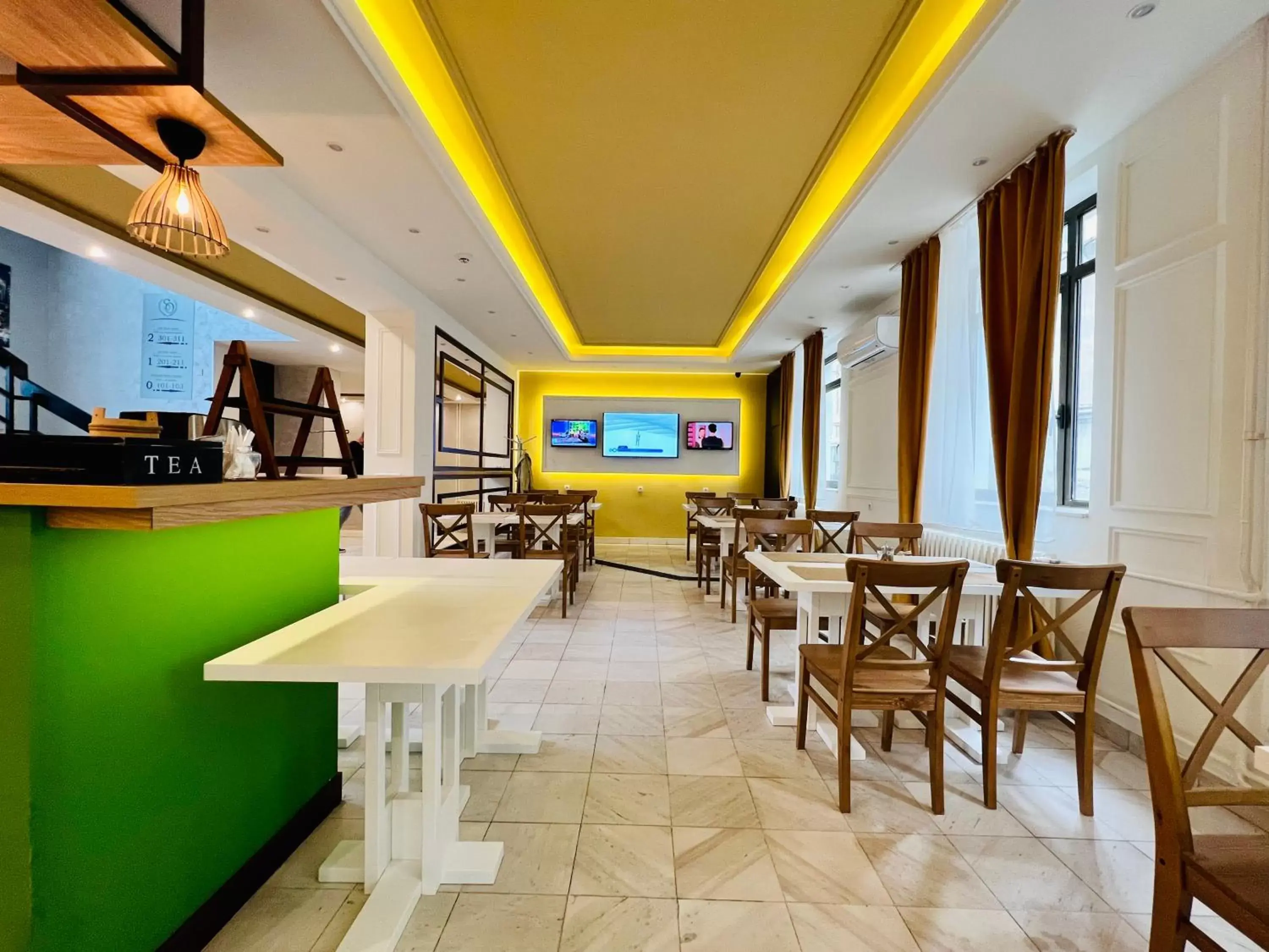 Restaurant/Places to Eat in Side One Design Hotel Garni