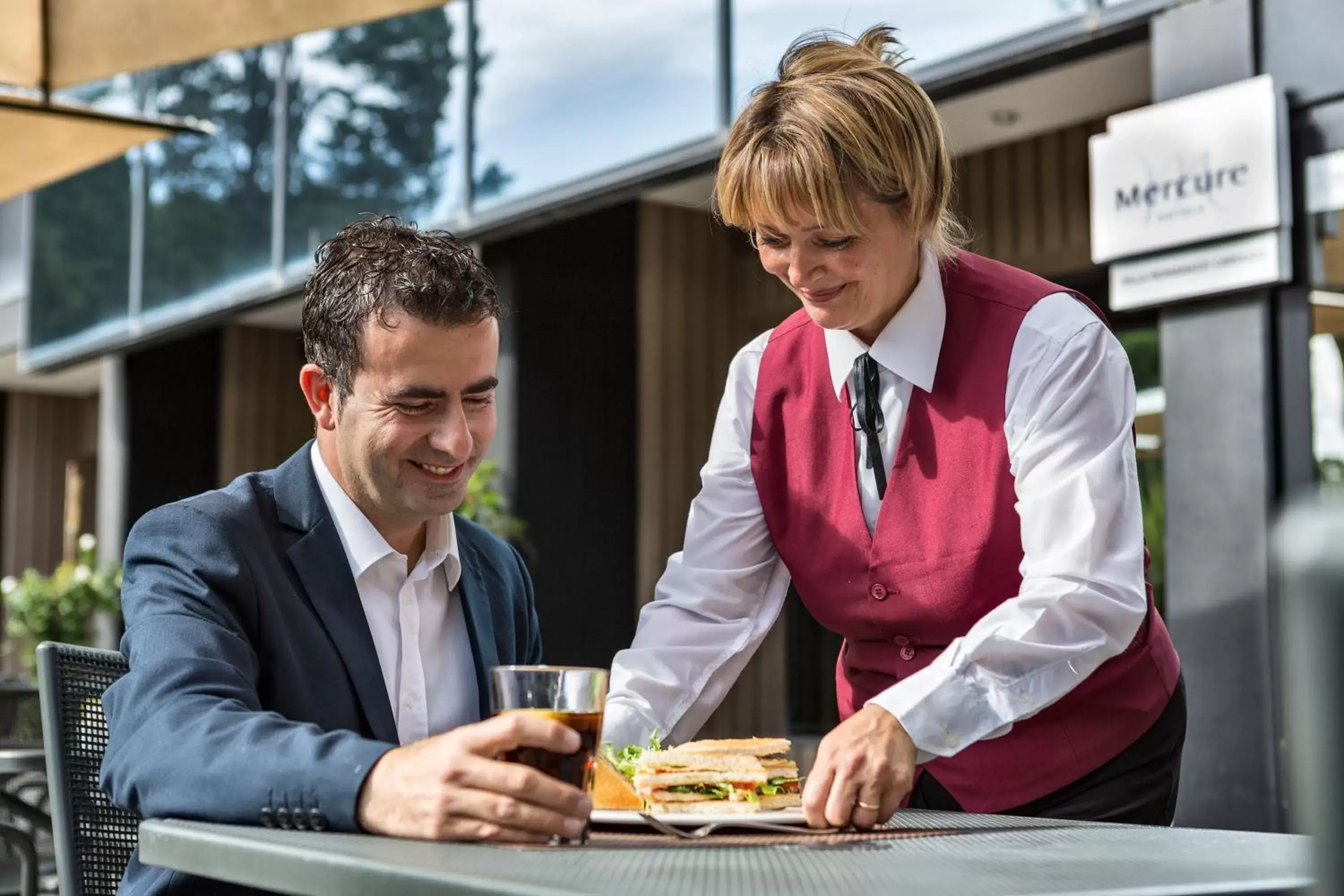 Staff in Mercure Villa Romanazzi Carducci Bari