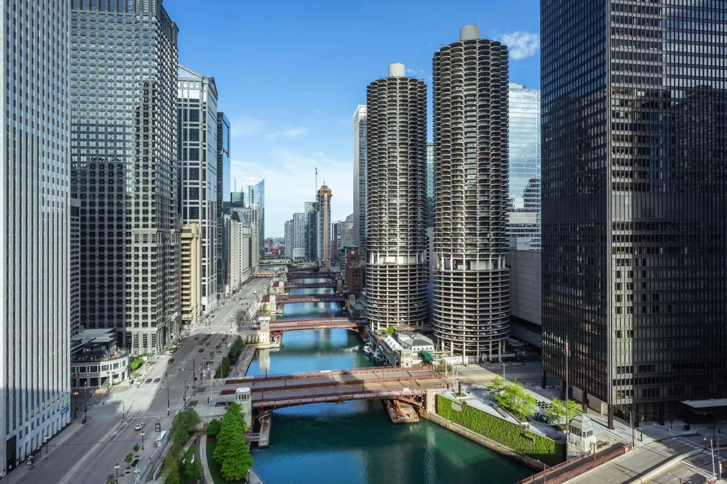 Nearby landmark, Pool View in Pendry Chicago