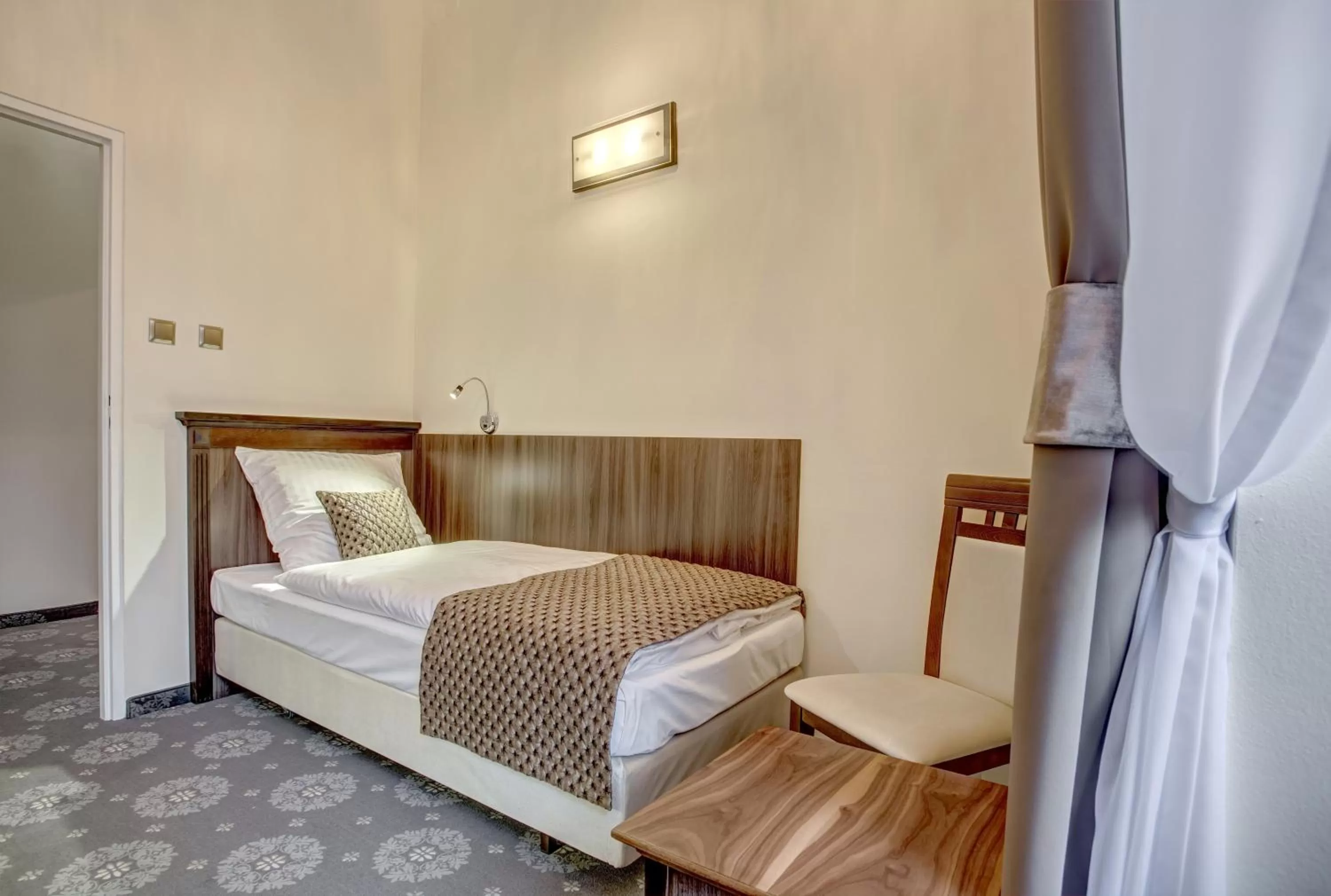 Bedroom, Bed in Hotel Książ