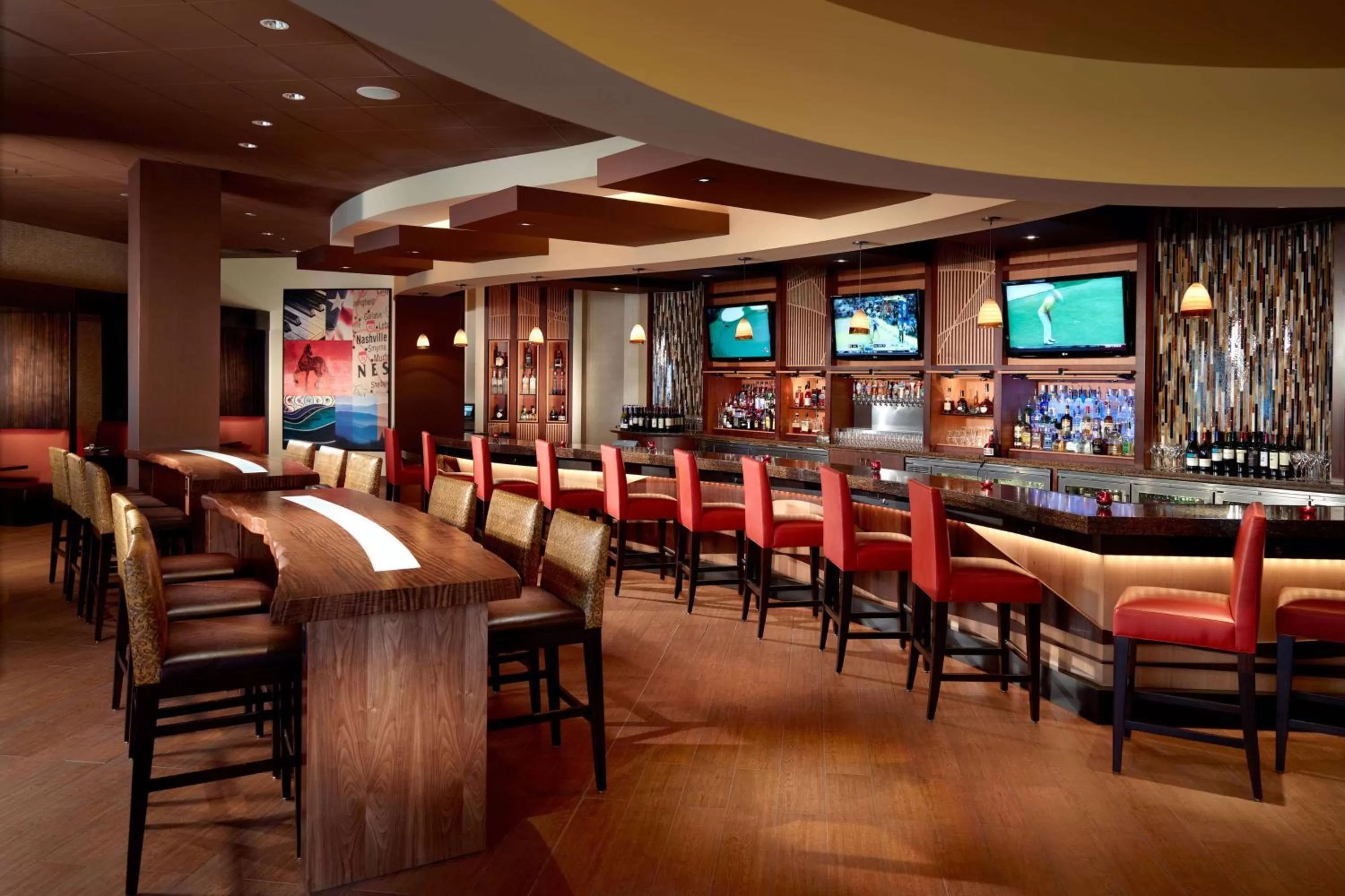 Summer in Sonesta Nashville Airport