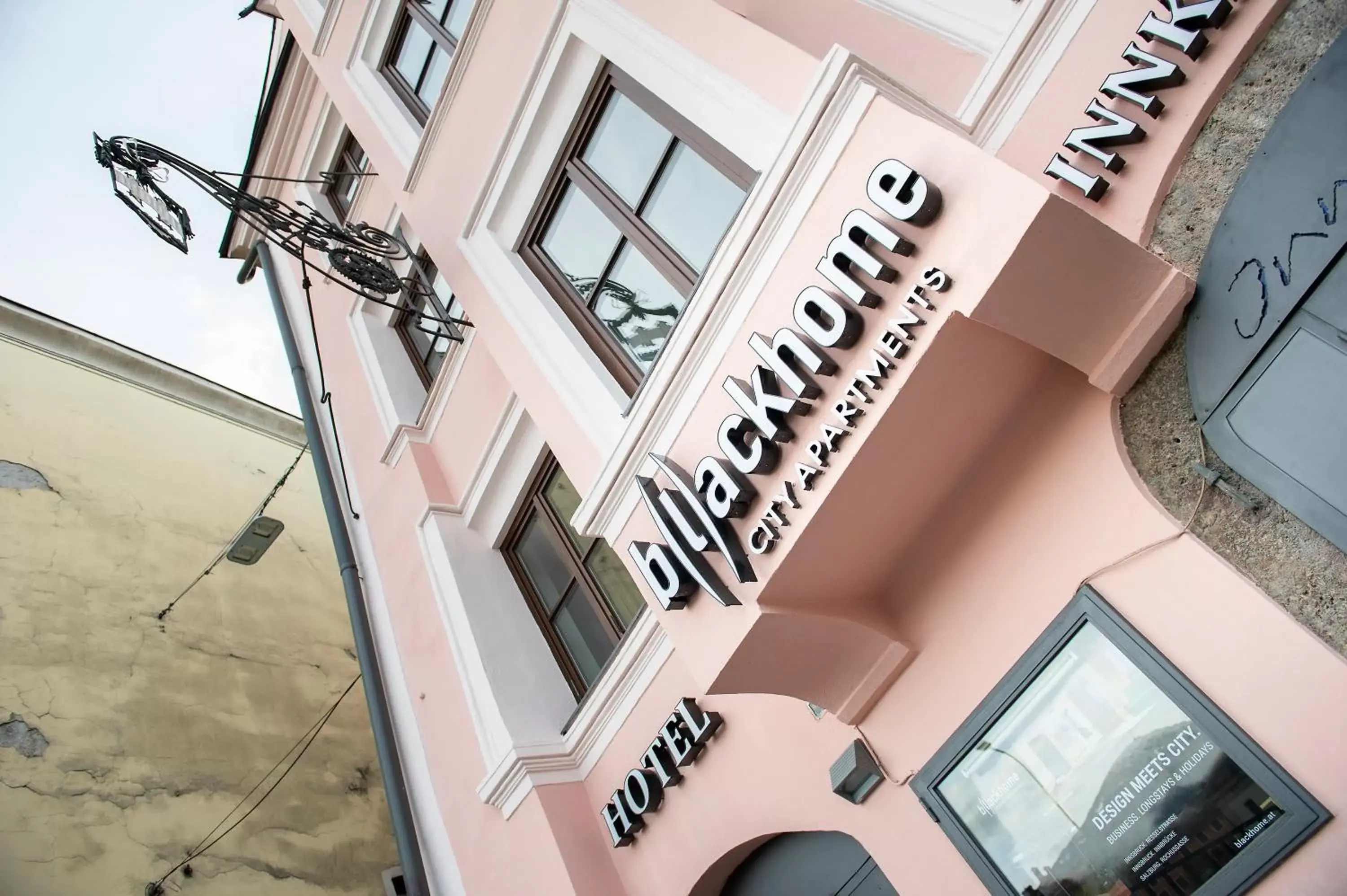 Blackhome Innsbruck Boutique I contactless check-in Blackhome Innsbruck Boutique I contactless check-in