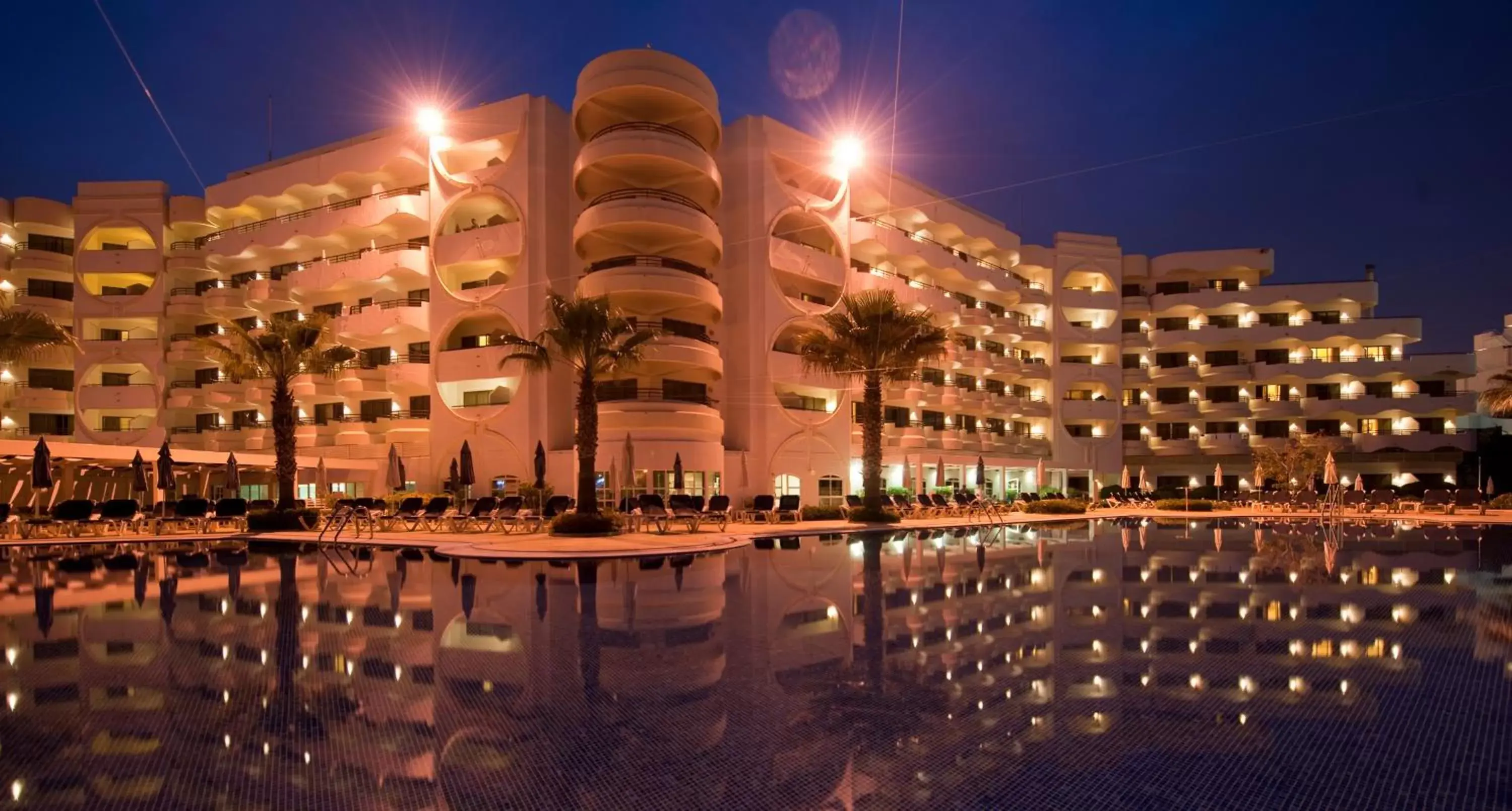 Facade/entrance, Swimming Pool in Vila Gale Cerro Alagoa