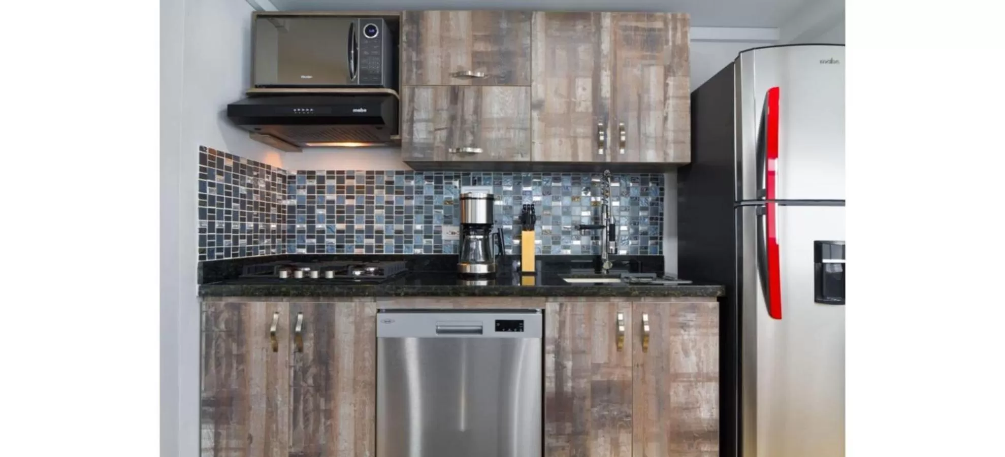 Kitchen or kitchenette in Miracle