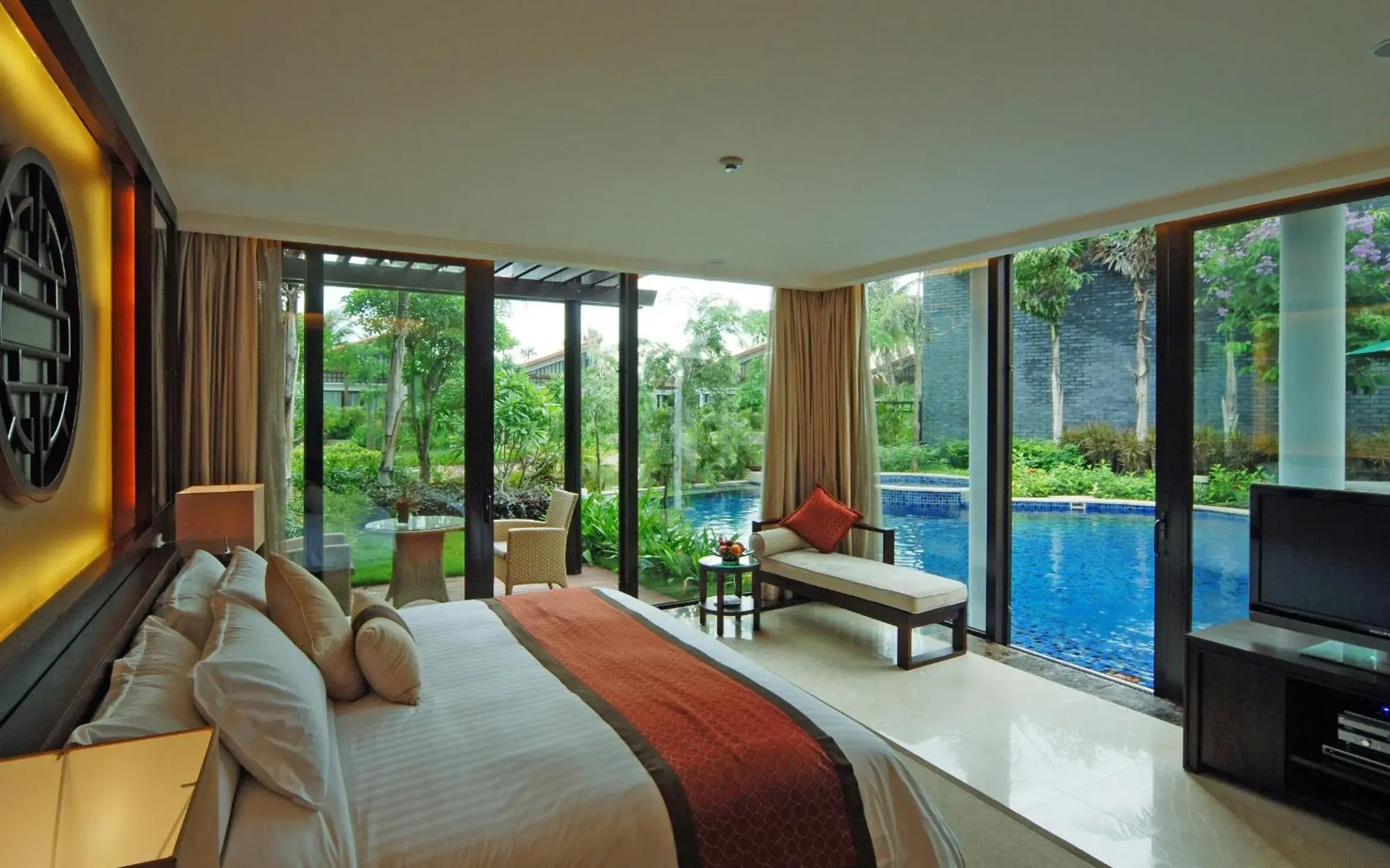 Pool View in Banyan Tree Sanya