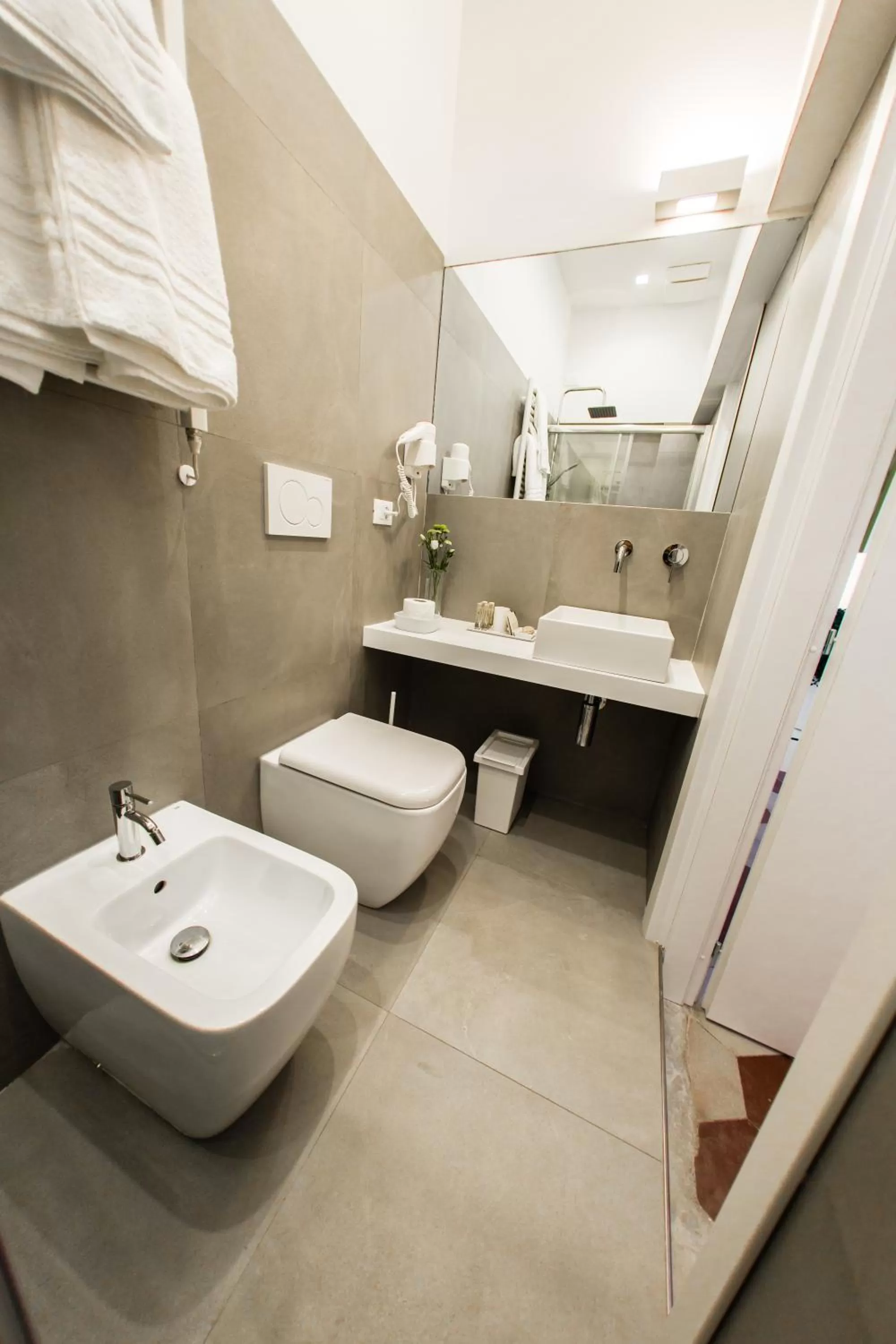 Shower in Rhegion B&B