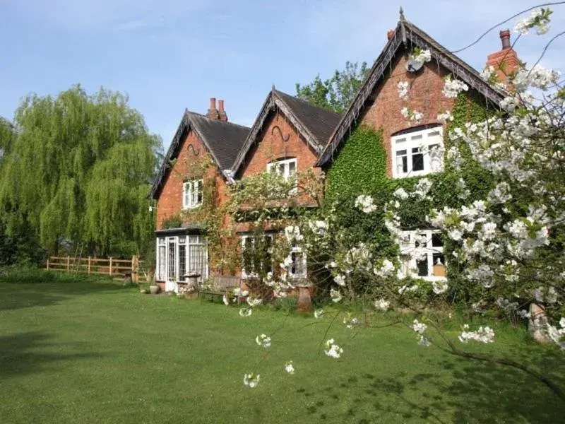 Property Building in Church Farm Accomodation