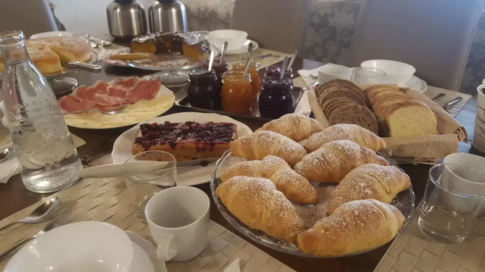 Breakfast in B&B La Bella Lucca