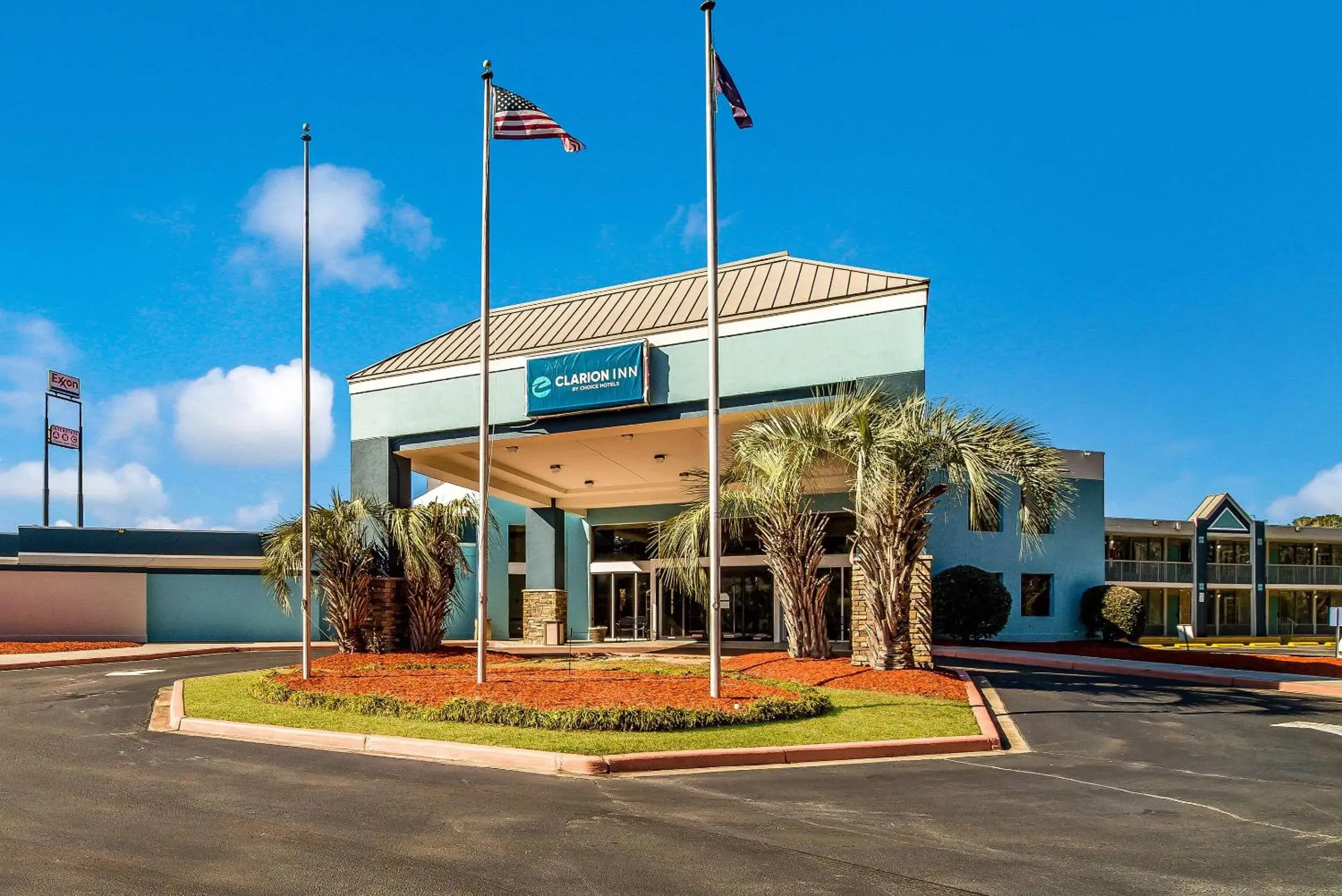 Property building in MainStay Suites Florence - Darlington Property building in MainStay Suites Florence - Darlington