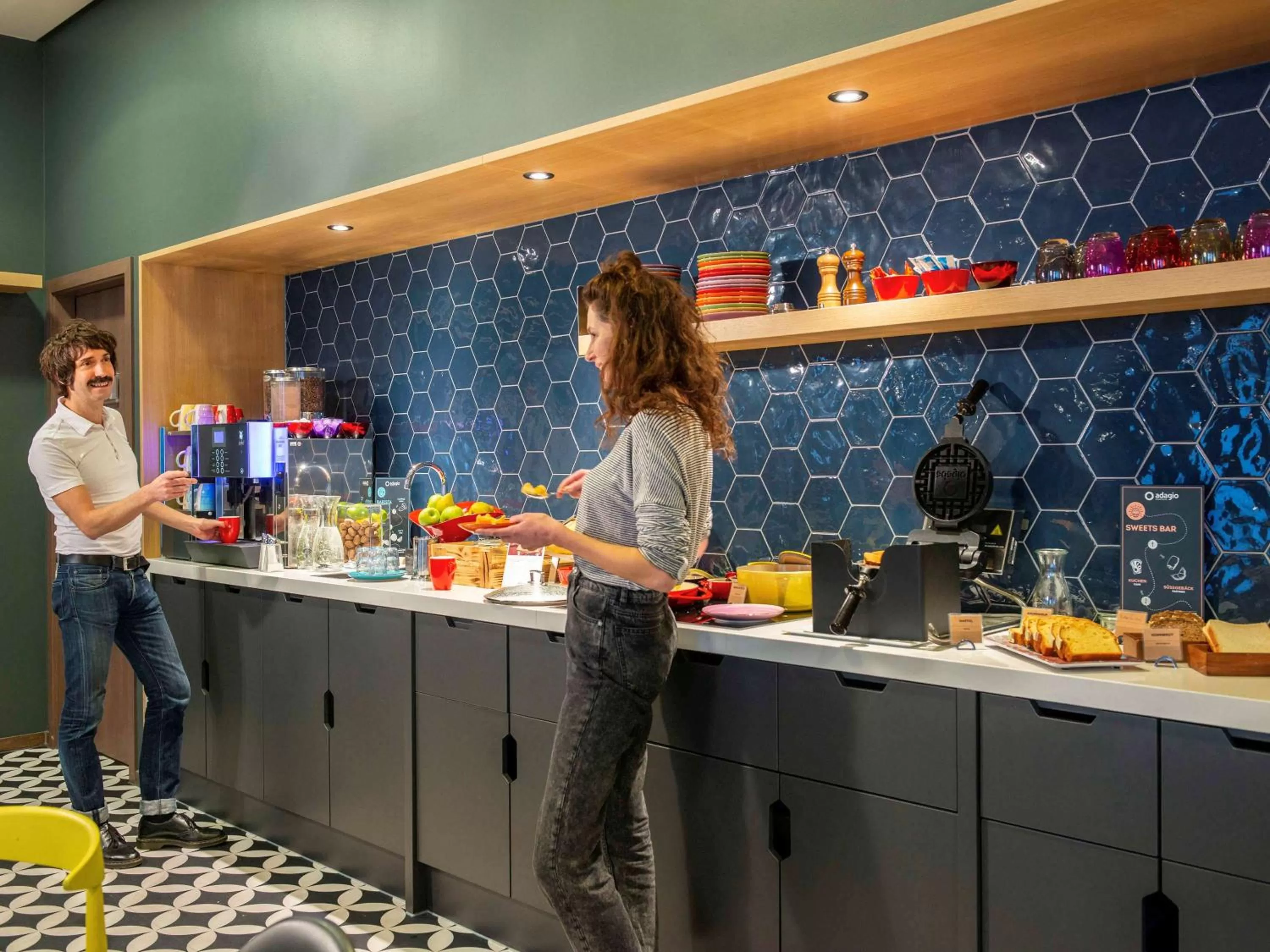 Restaurant/places to eat in Aparthotel Adagio Berlin Kurfürstendamm