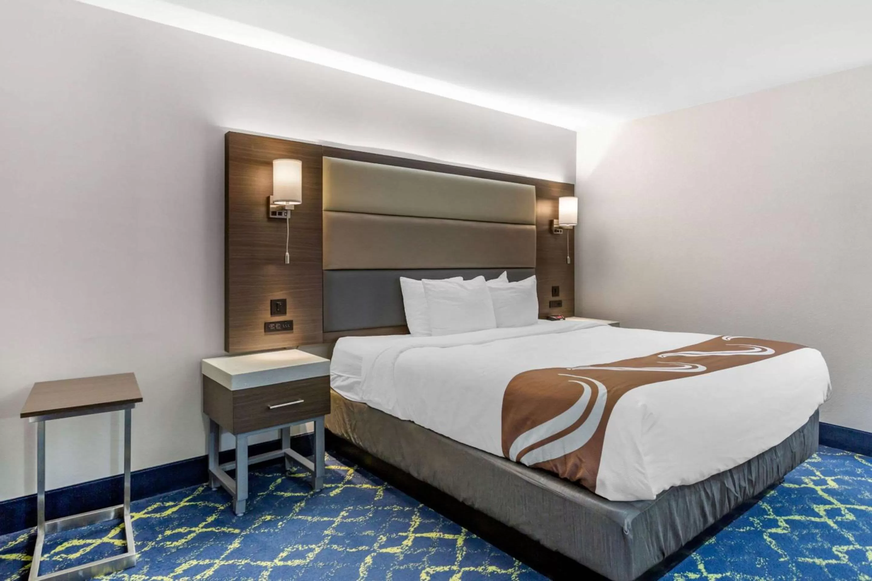 Photo of the whole room, Bed in Quality Inn Murfreesboro-University Area