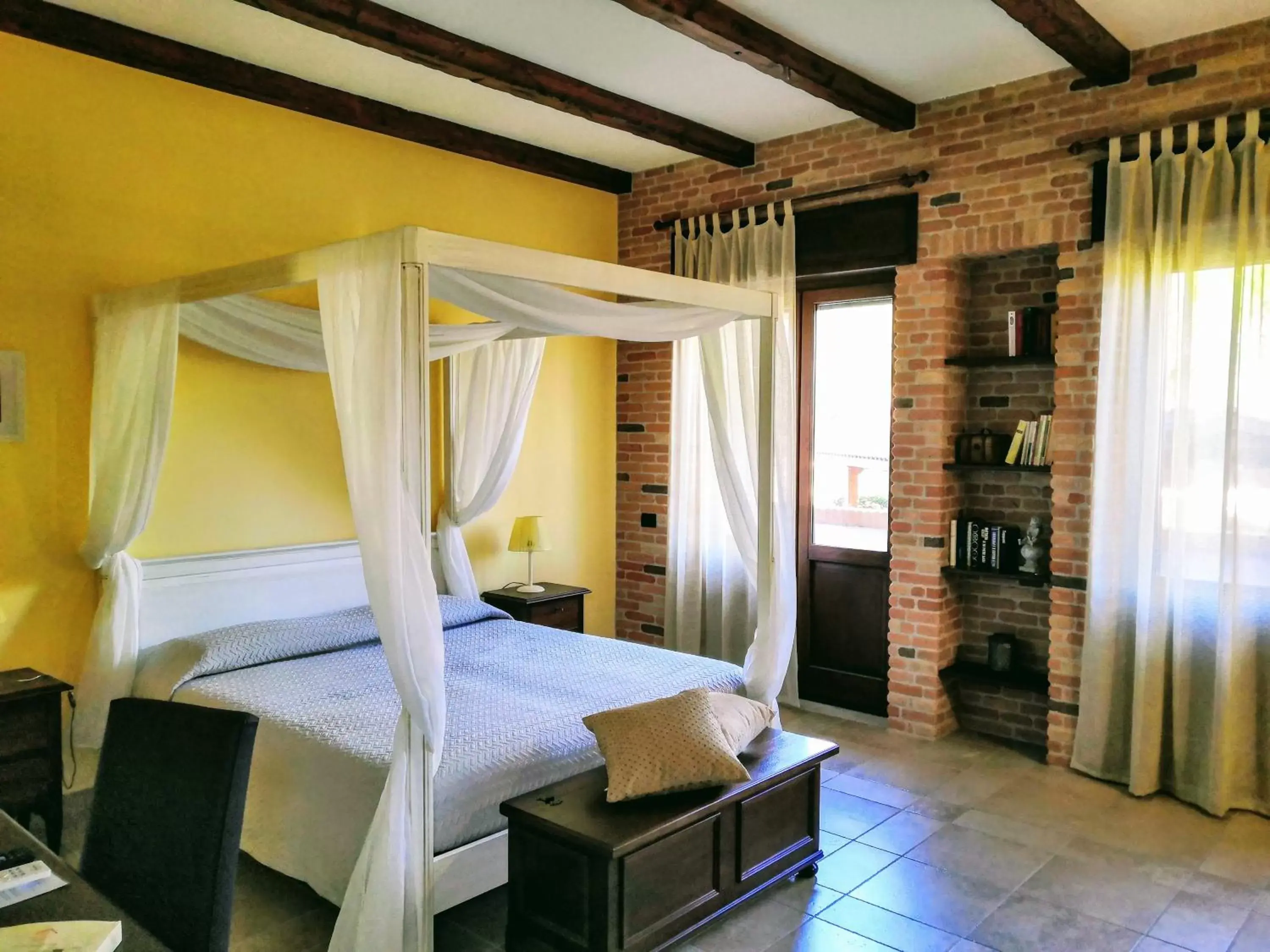 Bedroom, Bed in BORGO LUNA