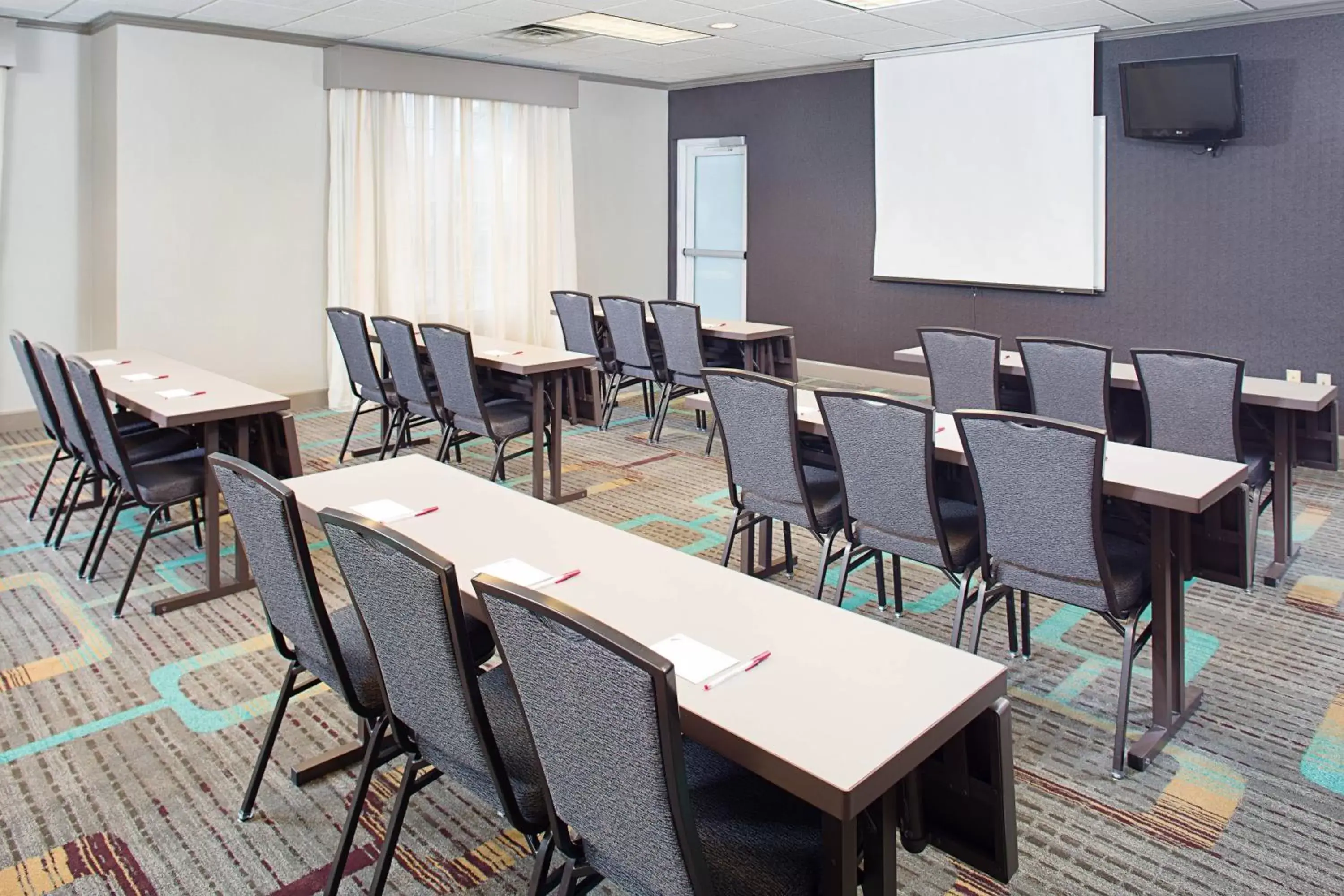 Meeting/conference room in Residence Inn by Marriott Detroit Livonia