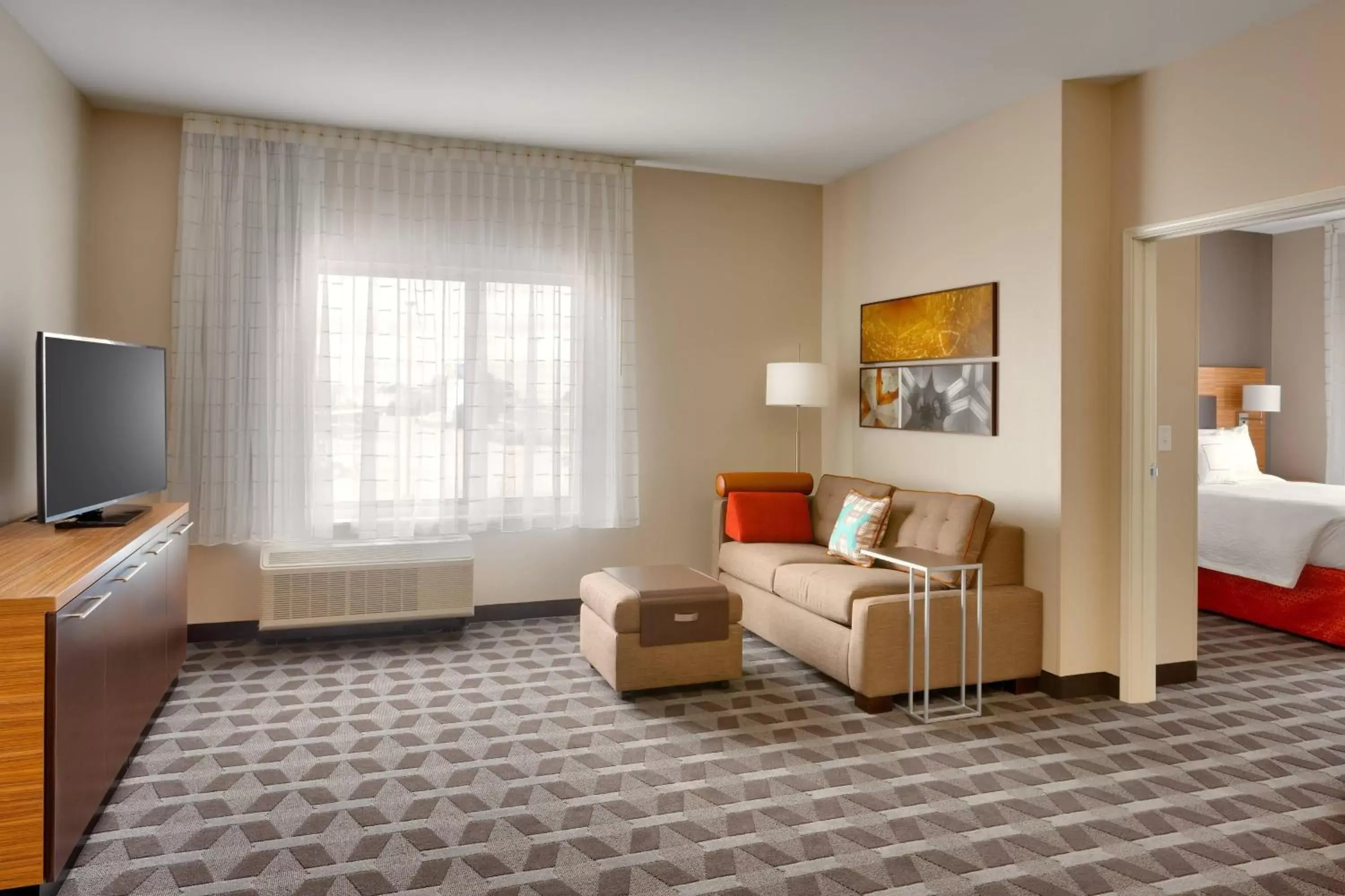 Bedroom, TV/Entertainment Center in TownePlace Suites by Marriott Clovis