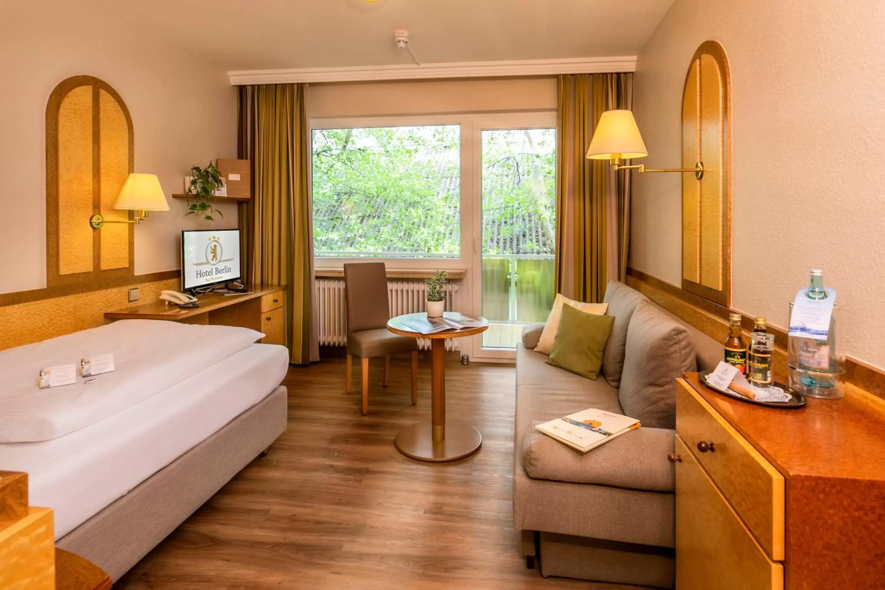 Comfort Single Room with Balcony - single occupancy - North in Akzent Hotel Berlin Comfort Single Room with Balcony - single occupancy - North in Akzent Hotel Berlin