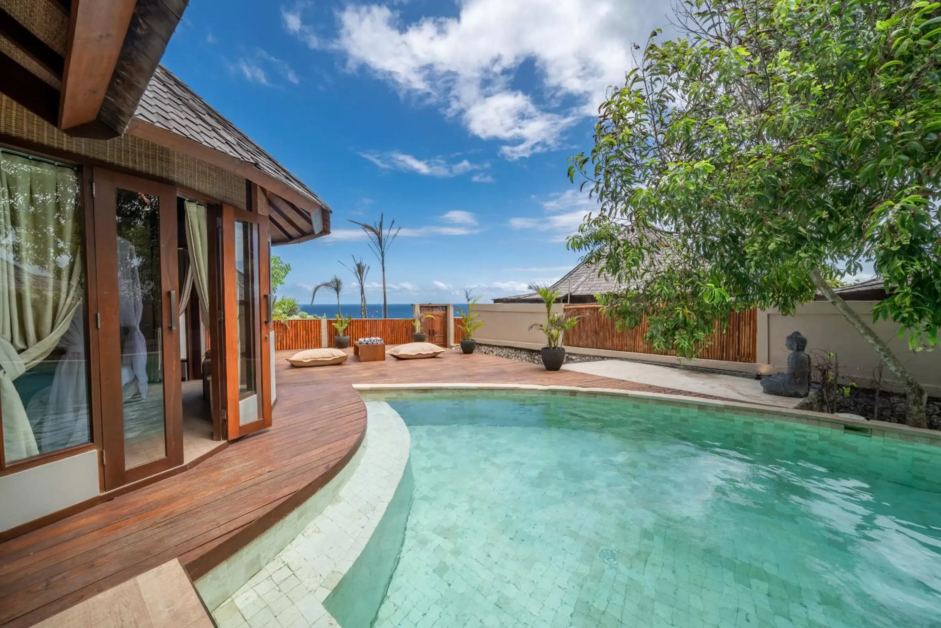 Swimming Pool in Blue Lagoon Avia Villas