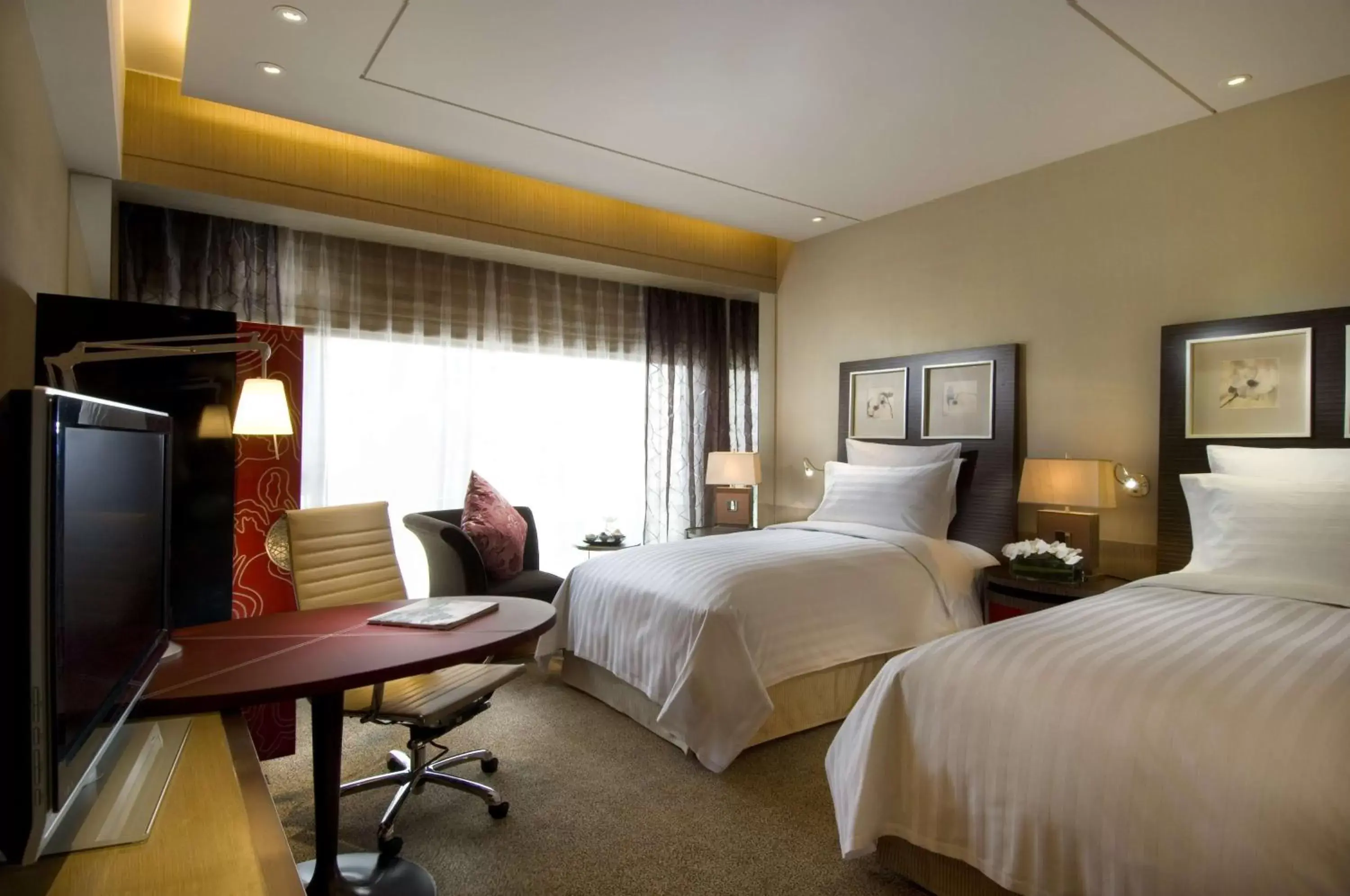 Bedroom, Bed in Hilton Beijing Hotel