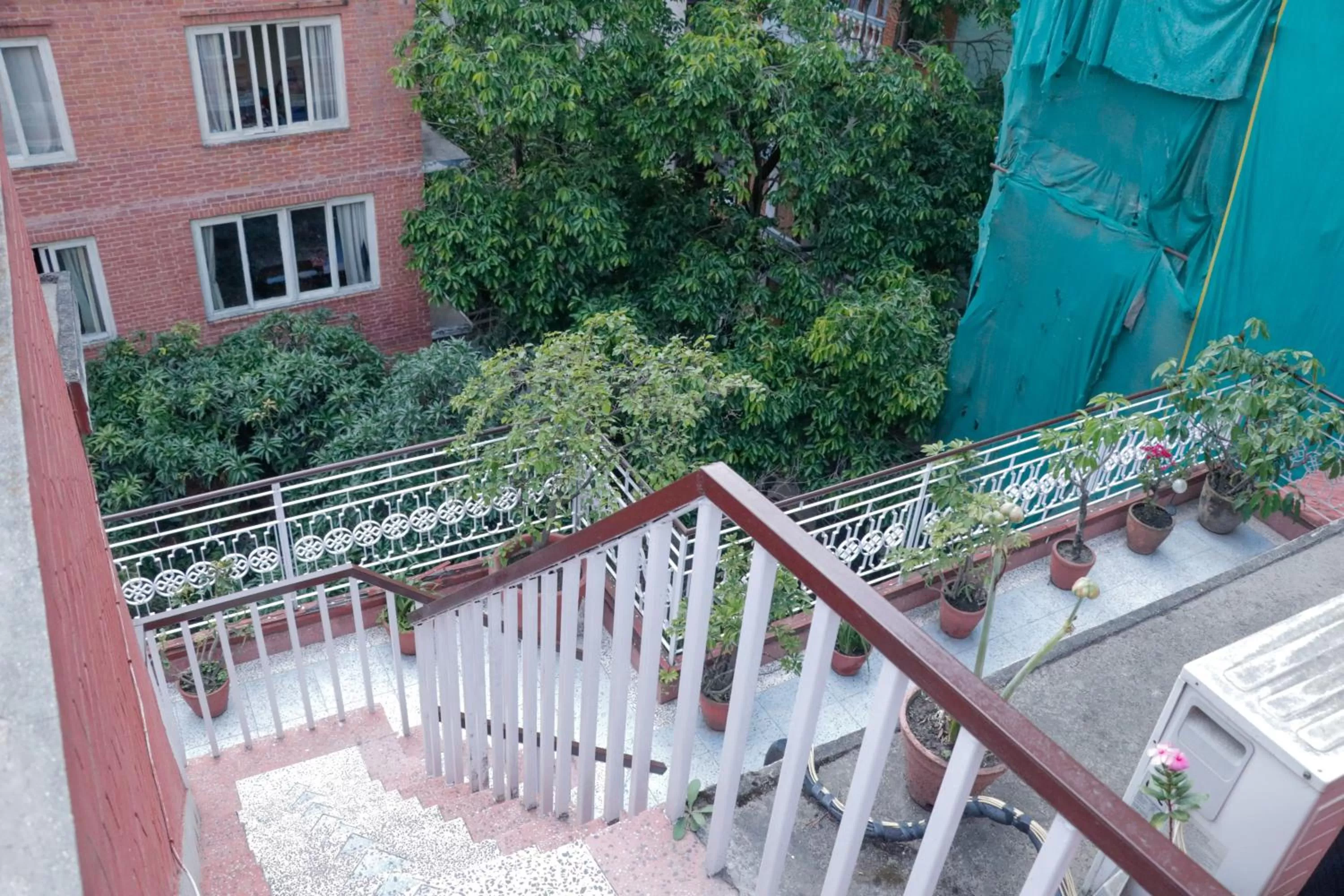 Facade/entrance in Hotel ThorongLa Thamel