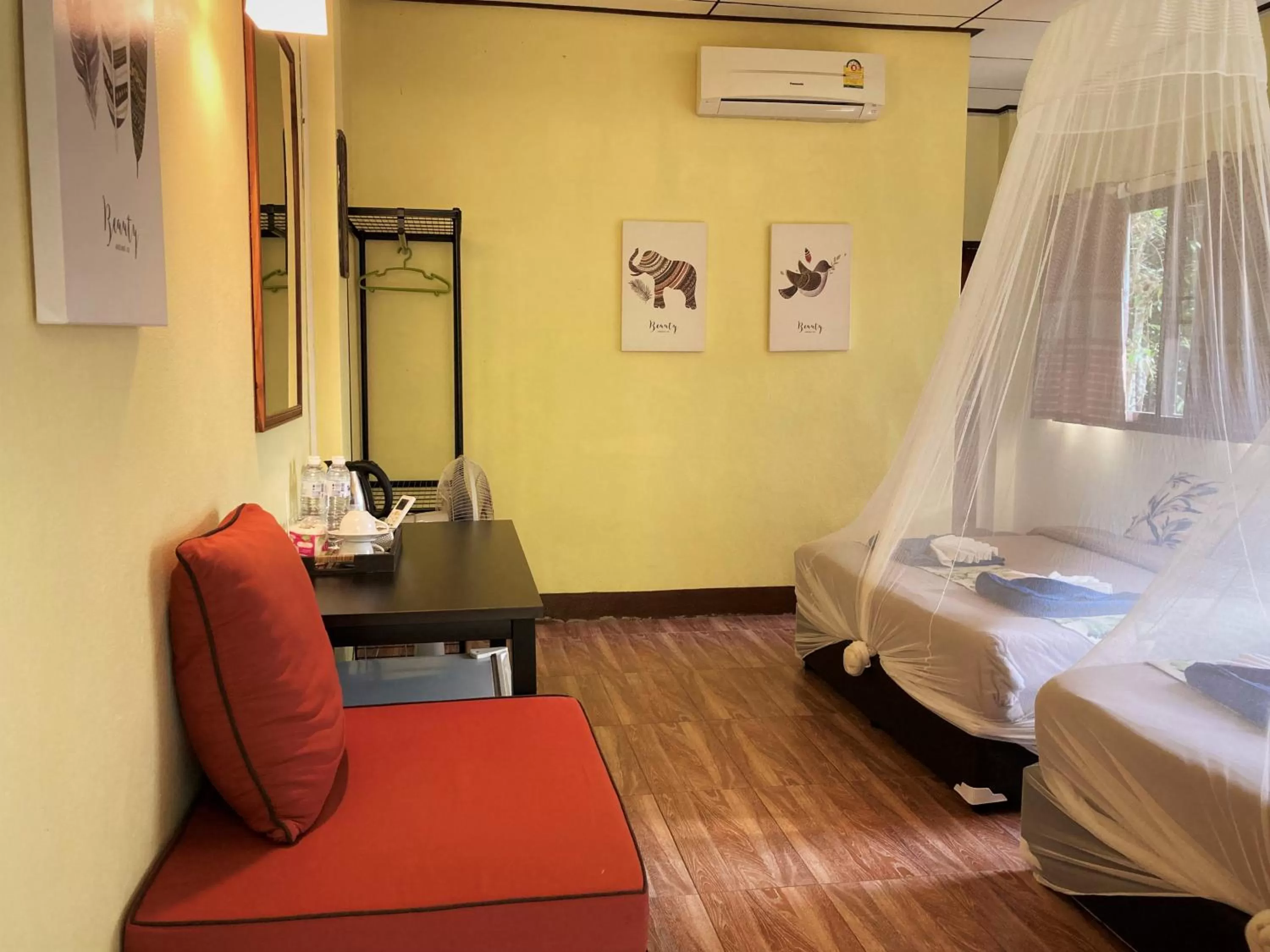 Property building, Bed in Khao Sok Morning Mist Resort