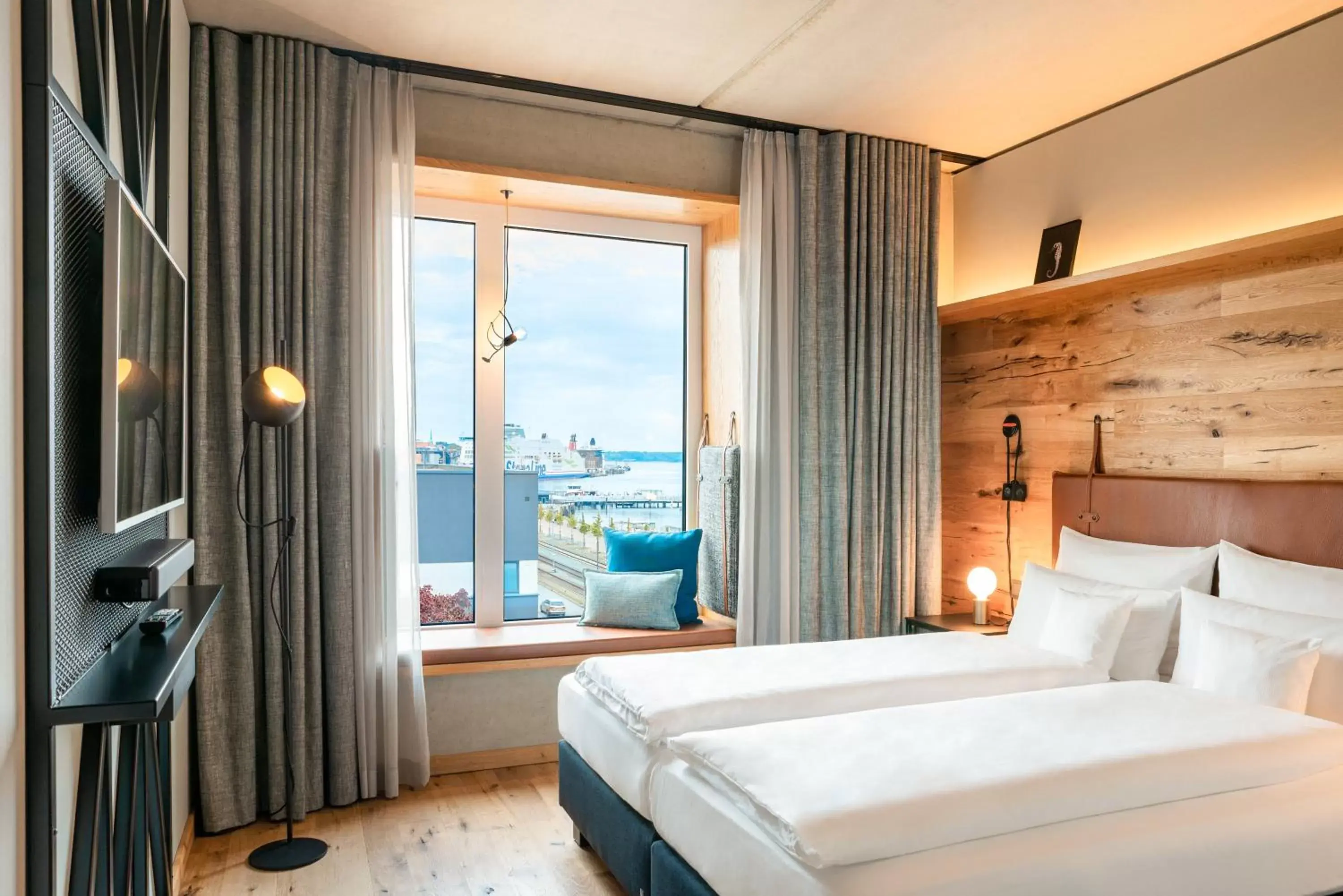 View (from property/room), Bed in Me and All Hotel Kiel, by Hyatt View (from property/room), Bed in Me and All Hotel Kiel, by Hyatt