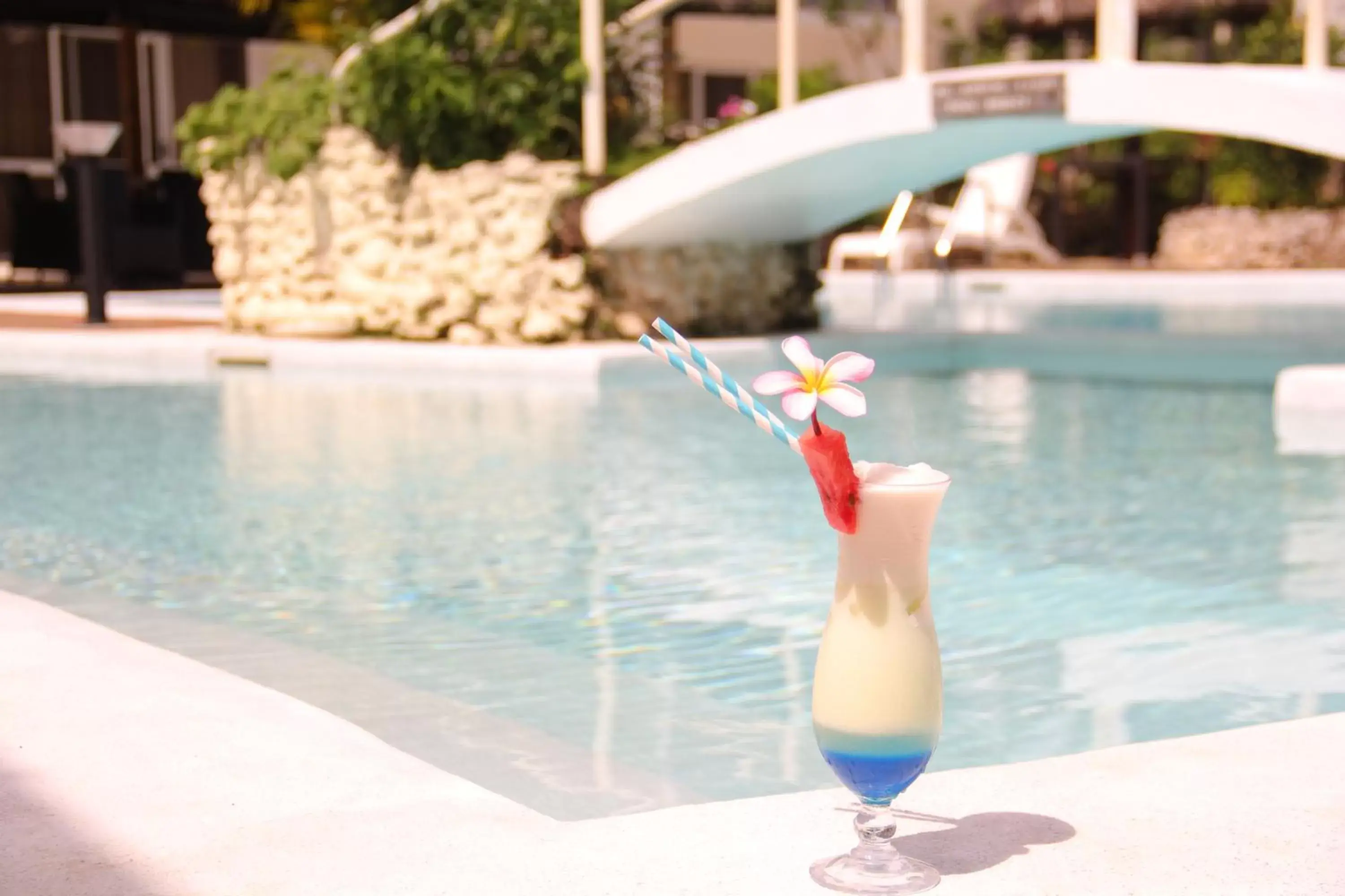 Food and drinks, Swimming Pool in The Melanesian Port Vila