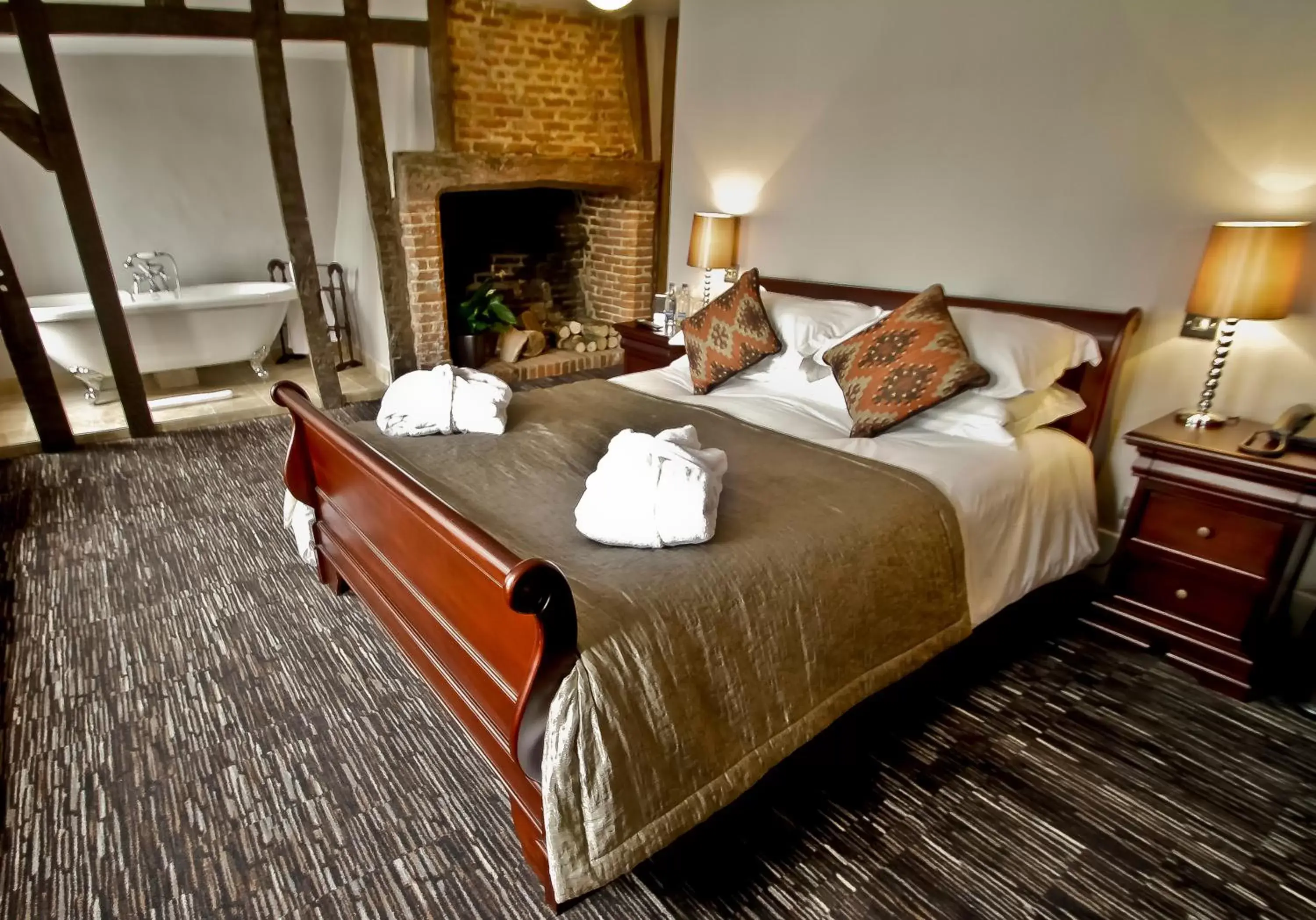 Bed in The Saracens Head Hotel