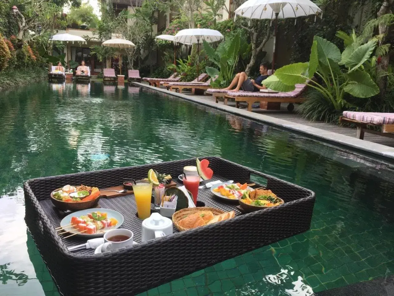 Restaurant/places to eat, Swimming Pool in Sapodilla Ubud