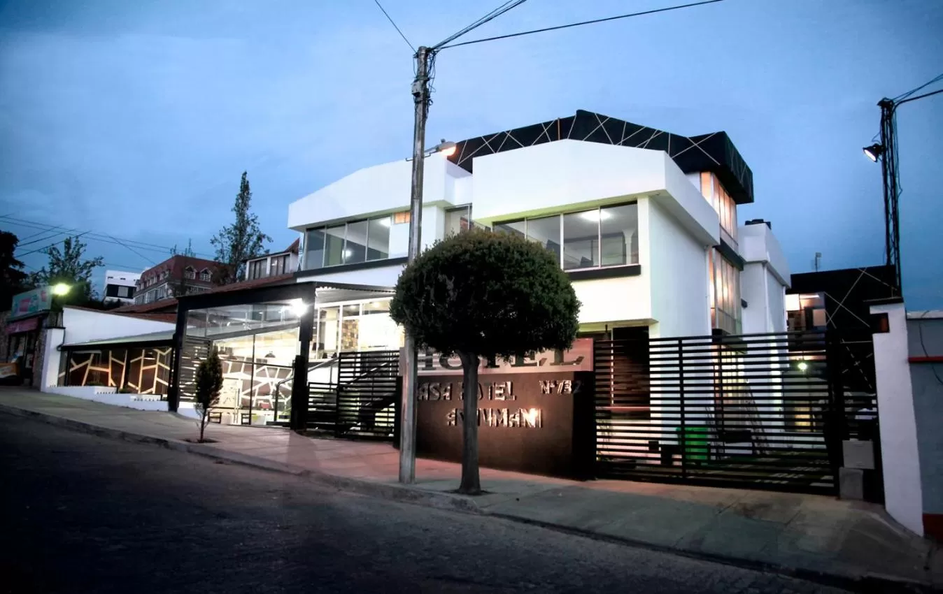 Property Building in Casa Hotel Achumani