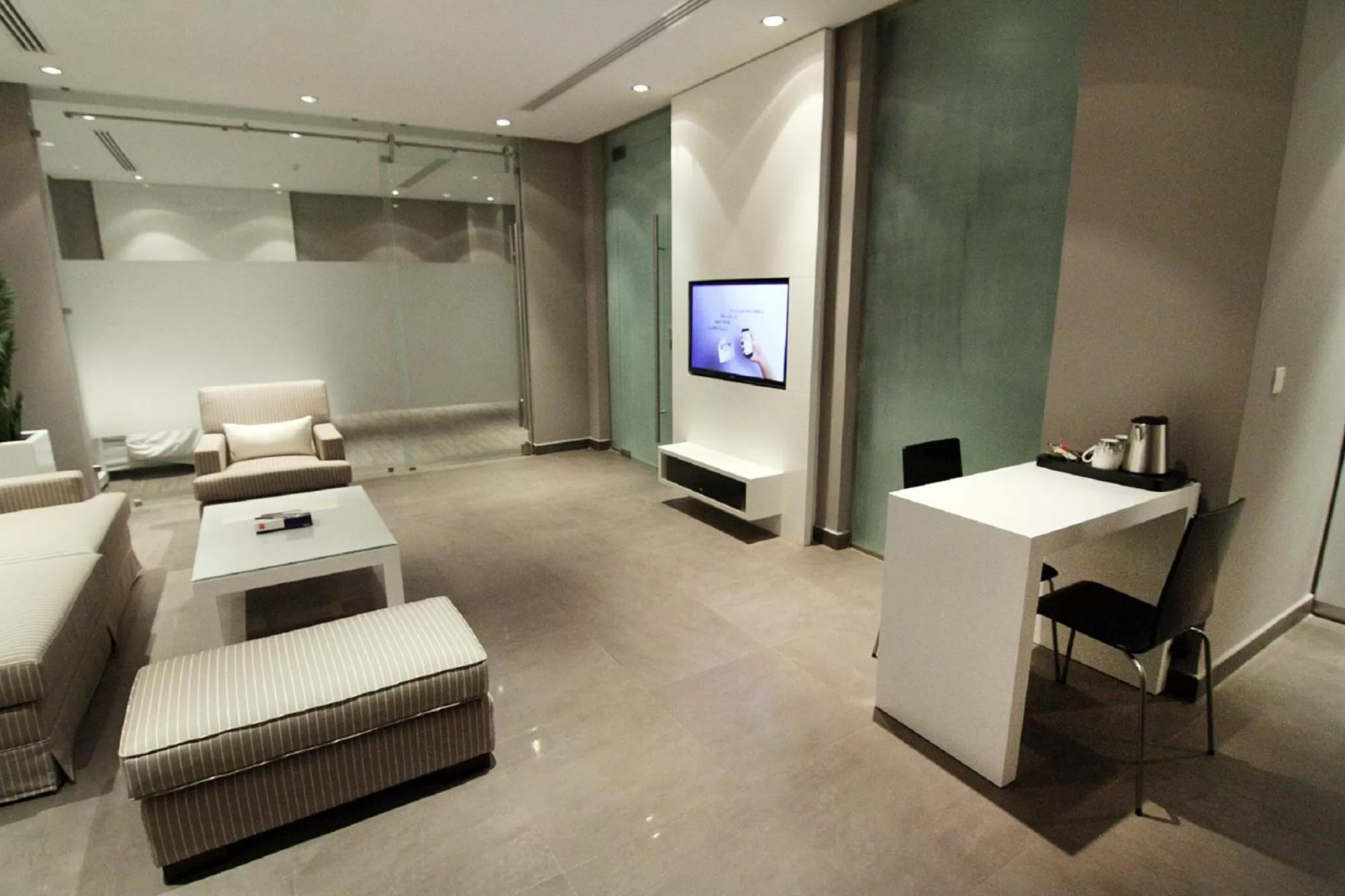 Living room, Seating Area in Rafa Hotel Apart