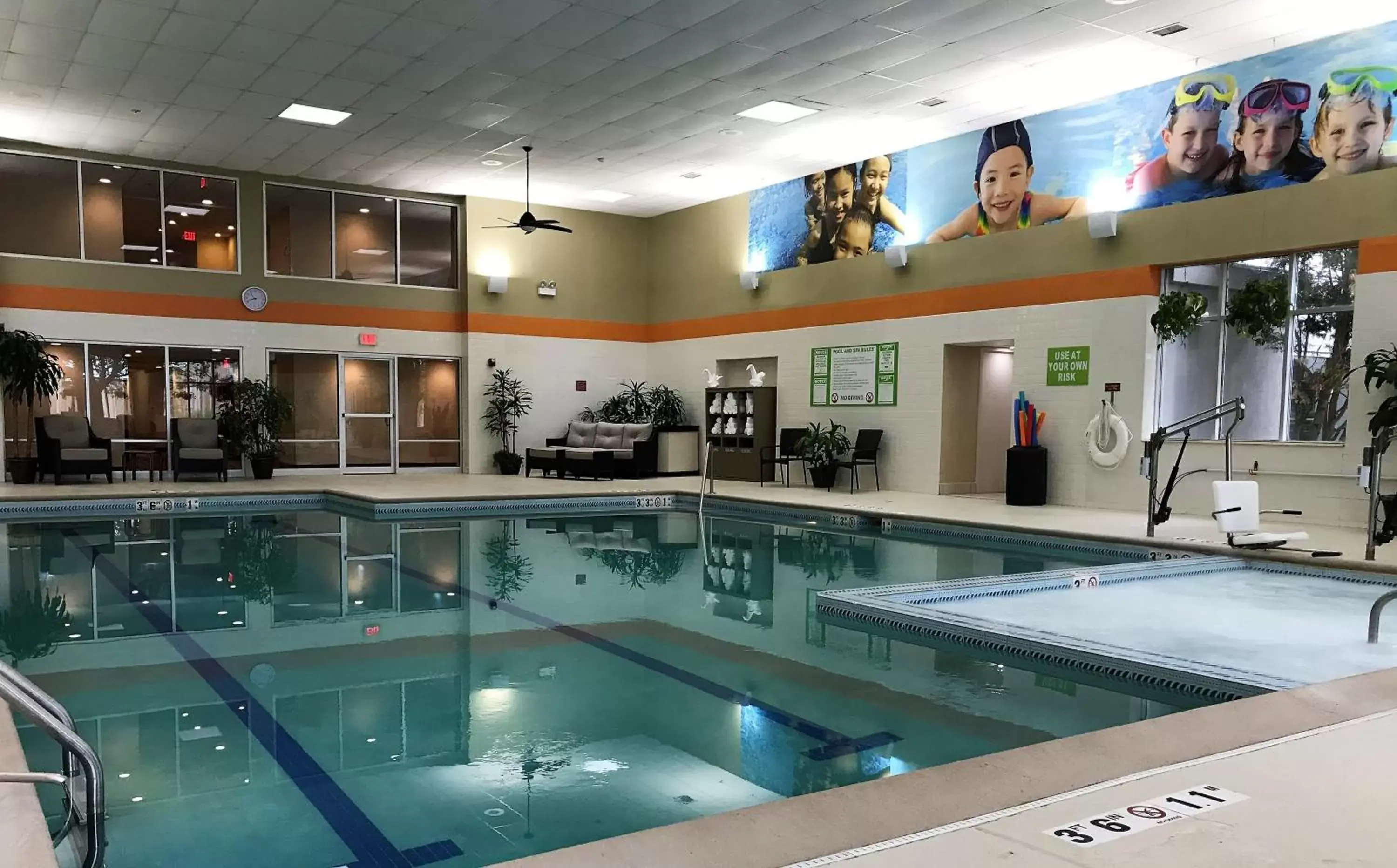Swimming Pool in Holiday Inn & Suites Chicago-Carol Stream Wheaton, an IHG Hotel