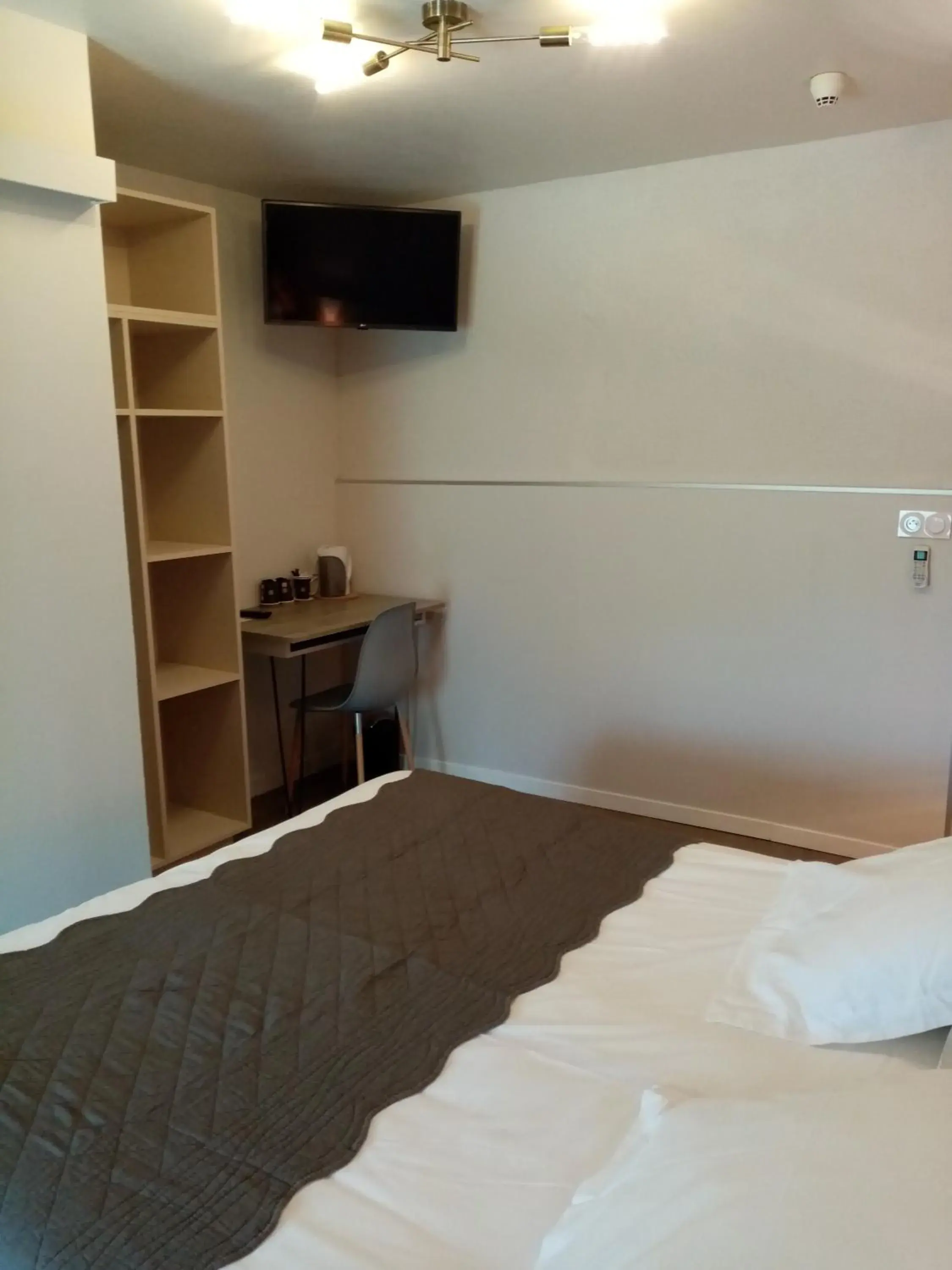 Bedroom, Bed in Hôtel Du Viaduc