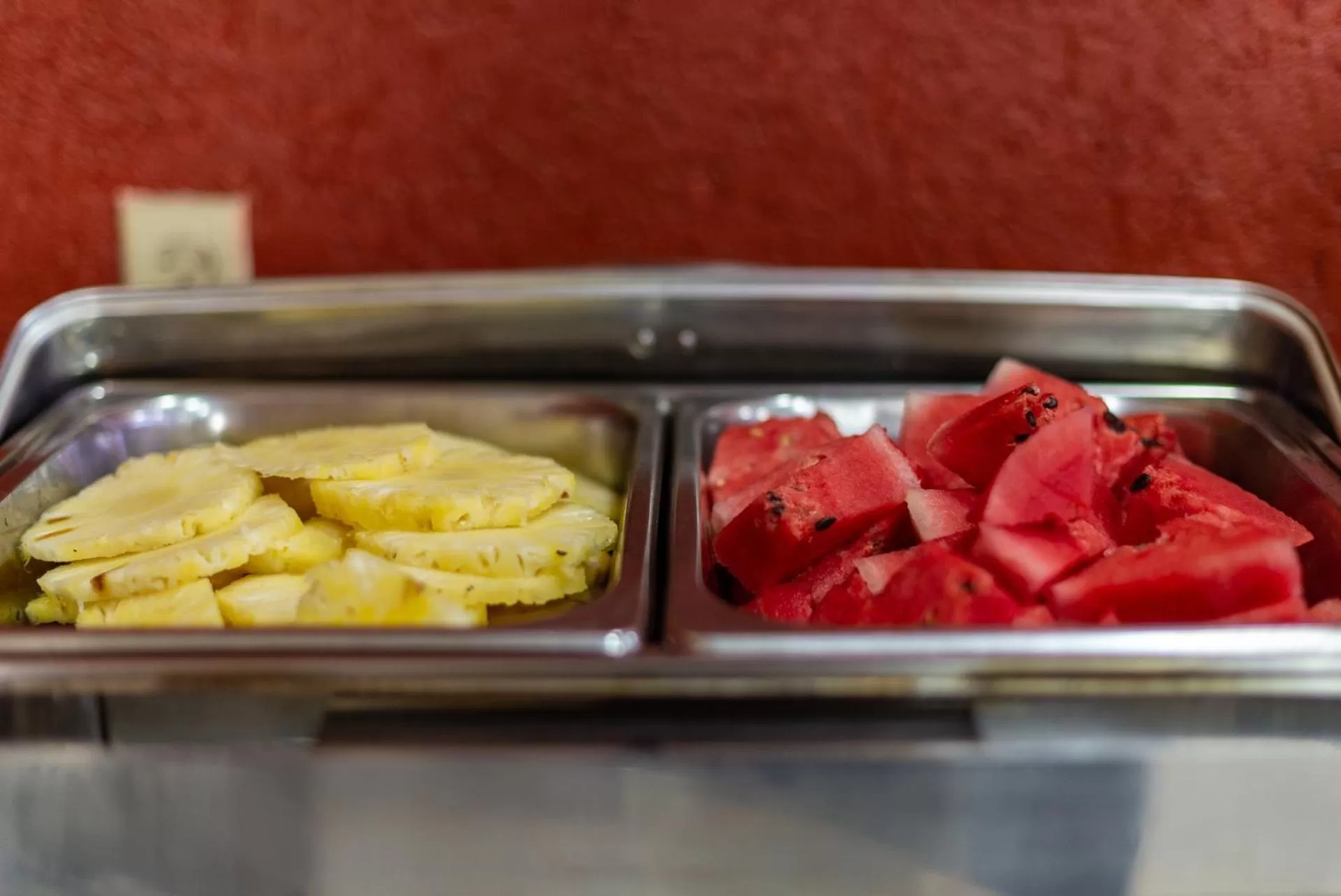 Status International Hotel