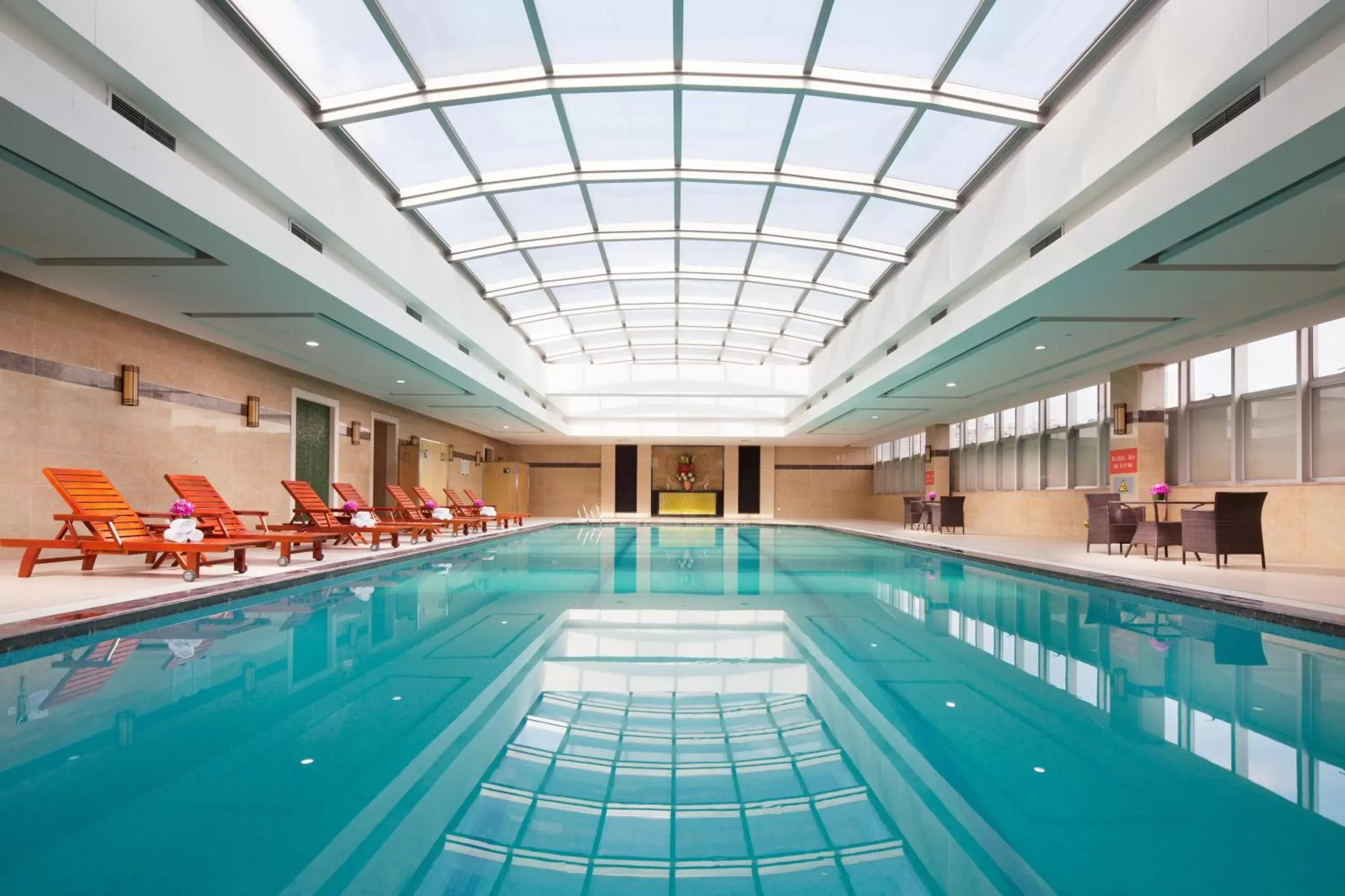 Pool view in Jin Jiang Tower Pool view in Jin Jiang Tower