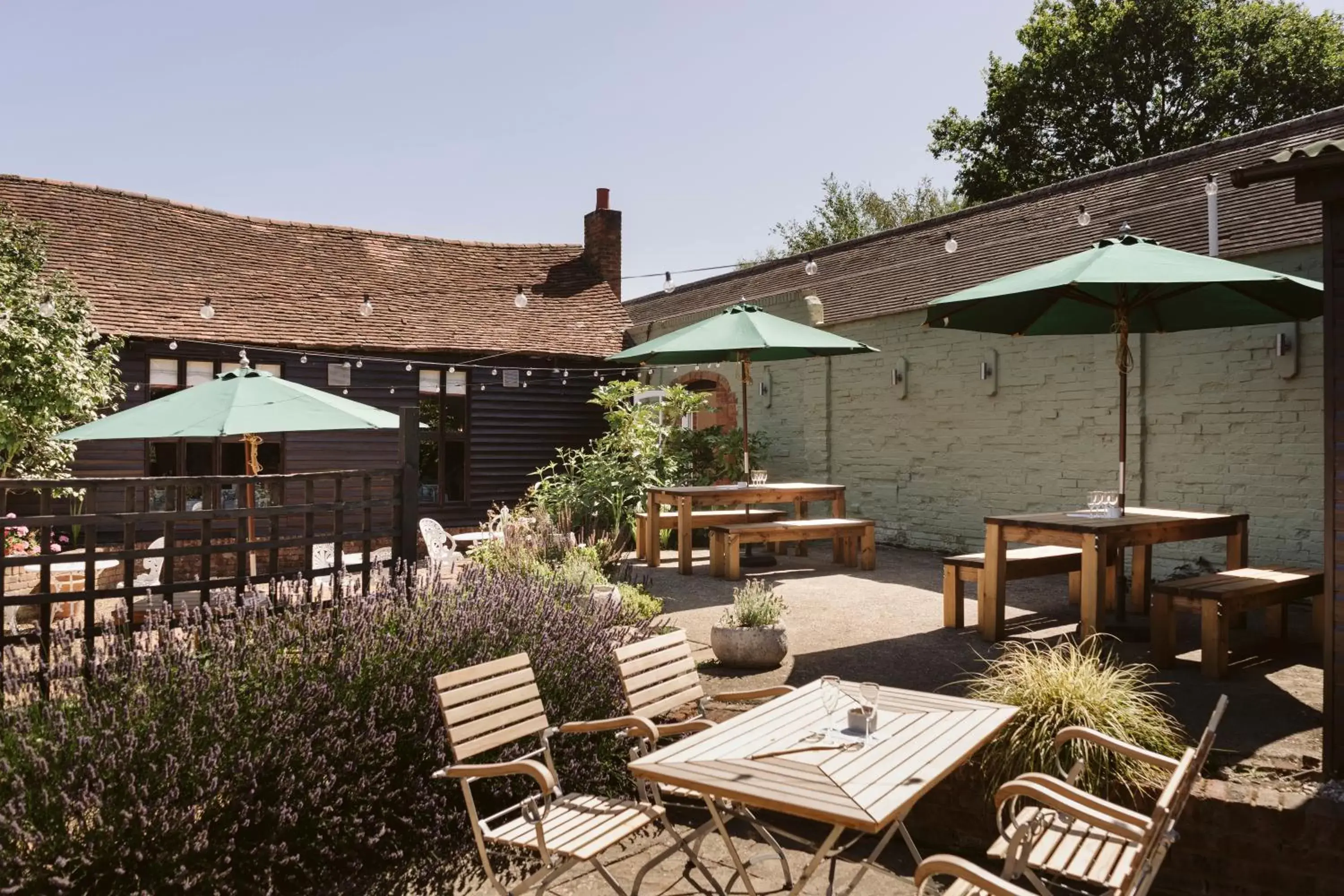 Garden in Cantley House Hotel - Wokingham