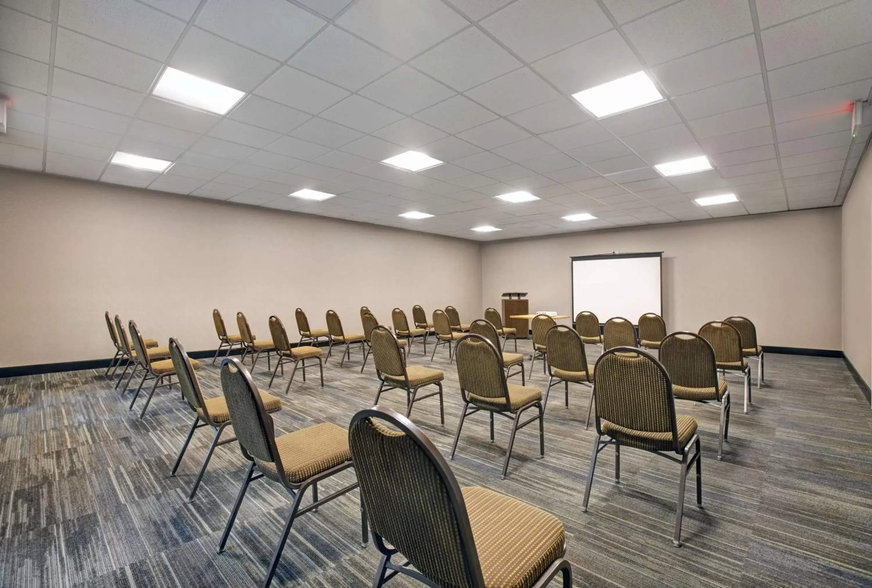 Meeting/conference room in Homewood Suites Charlotte Ayrsley