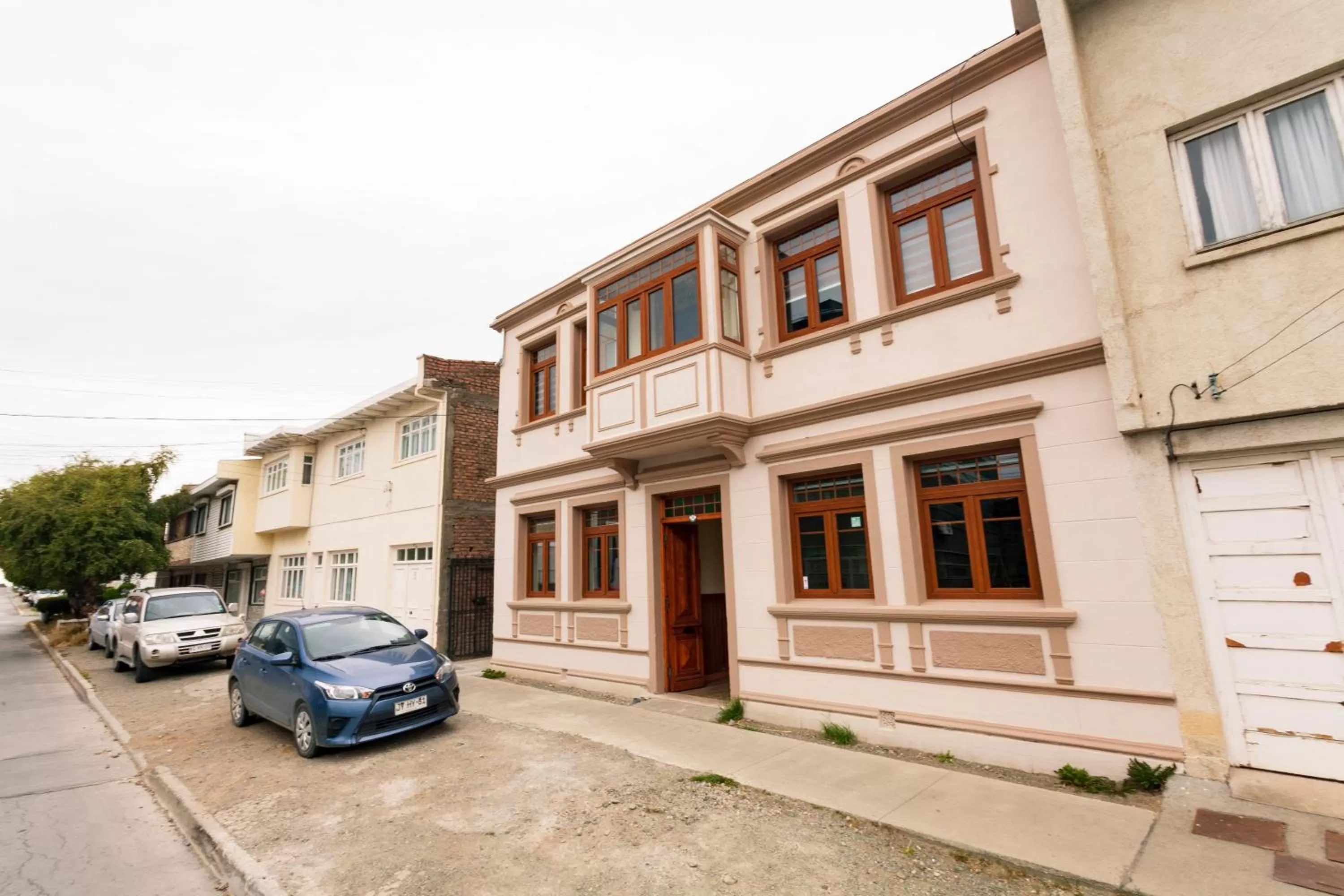 Facade/entrance, Property Building in Hostal Boutique Patagonia Mística