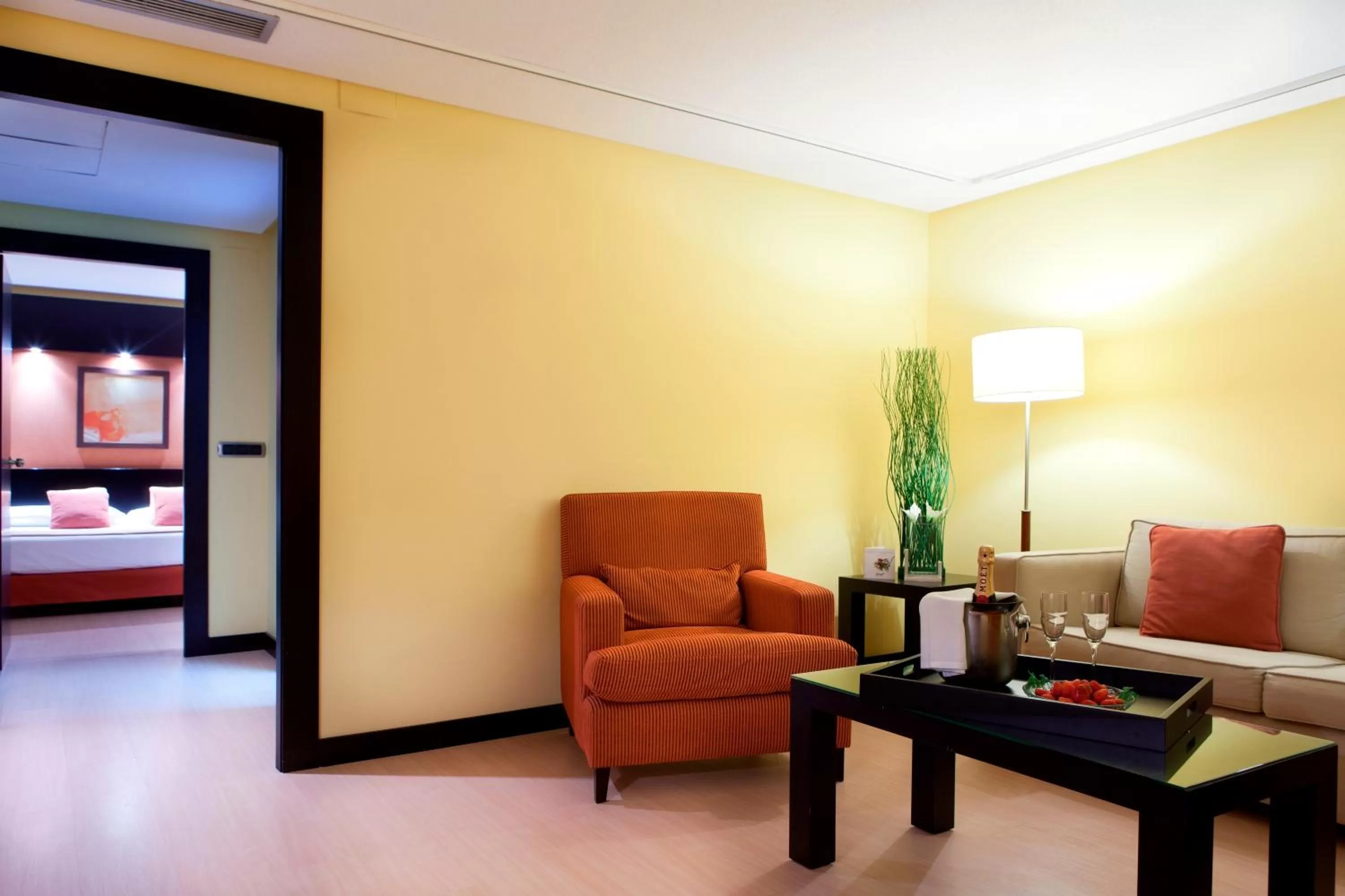 Seating area, Bed in Intur Castellon