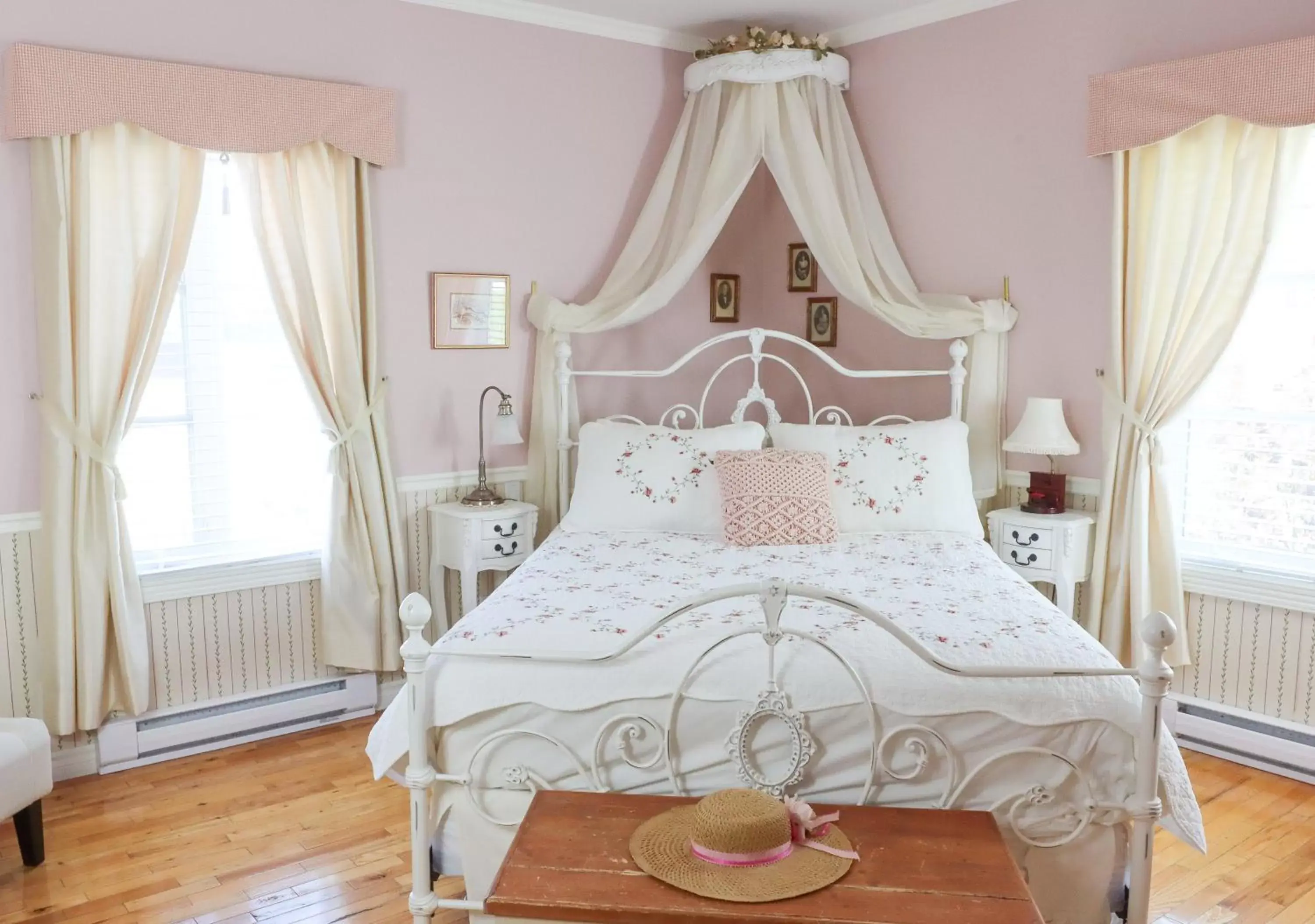 Bed in Bed & Breakfast, Gîte La Princesse des Champs