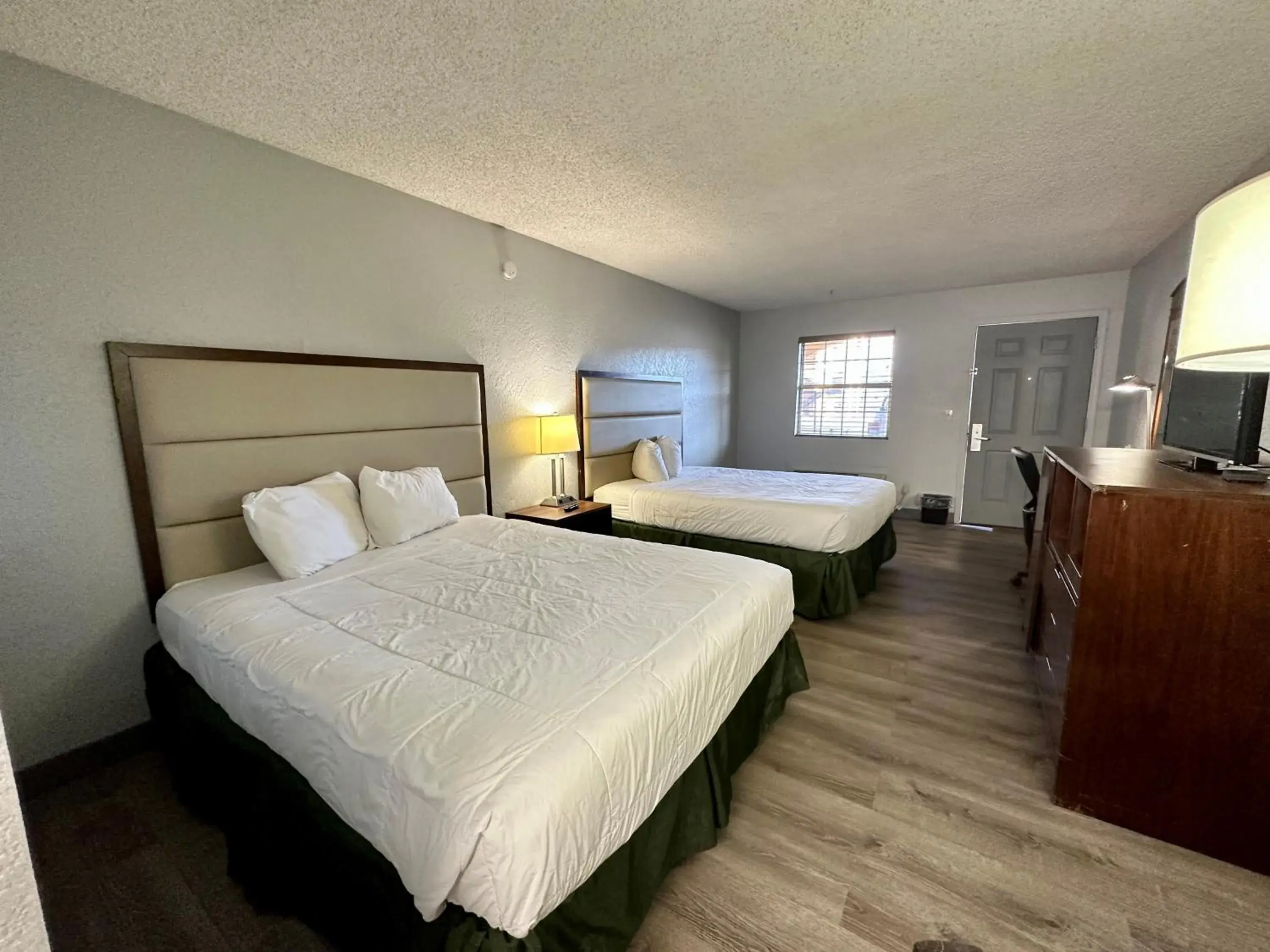 Bed in Silver Queen Inn Bed in Silver Queen Inn