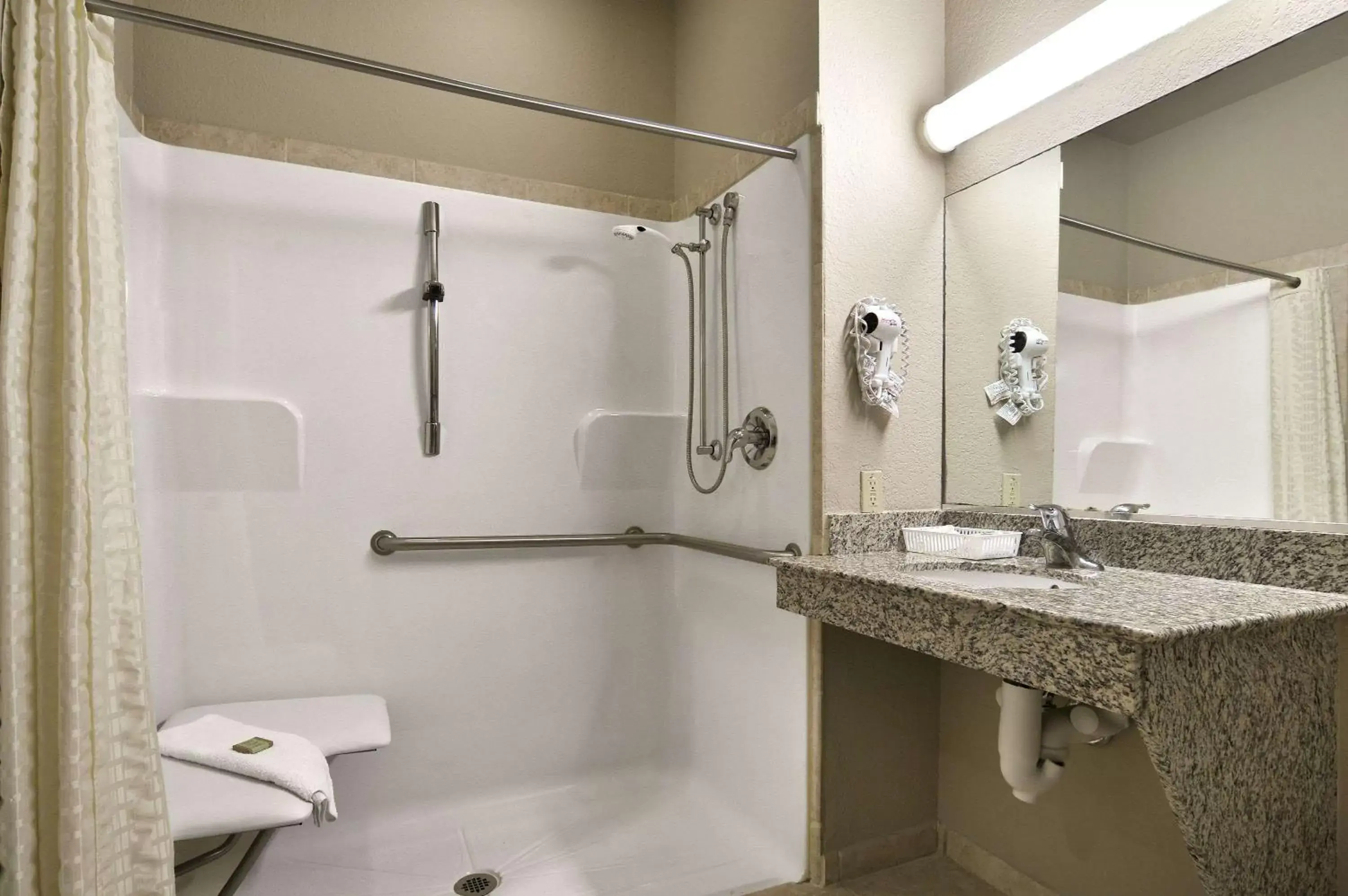 Other, Bathroom in Super 8 by Wyndham San Antonio/Alamodome Area