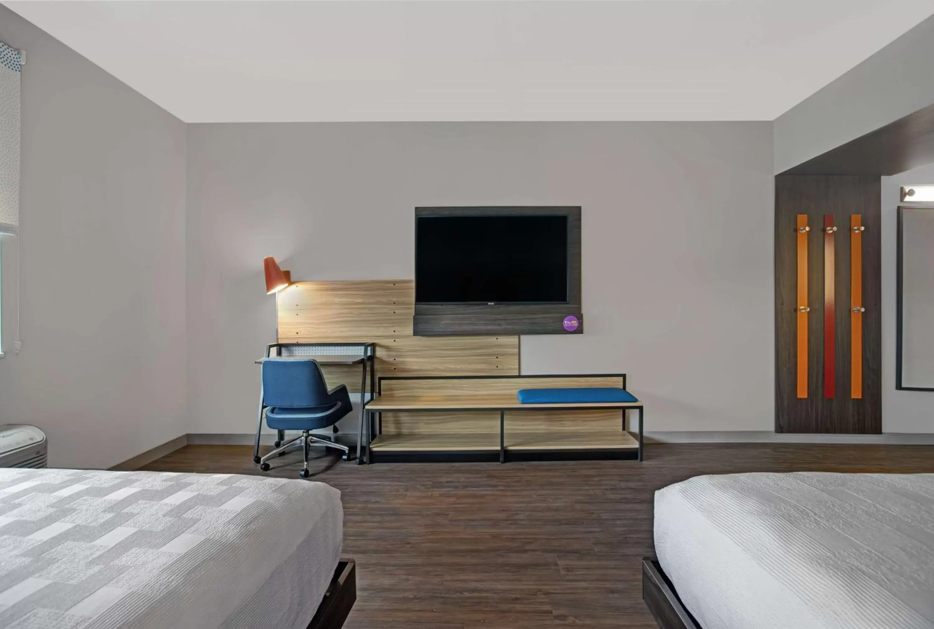 Bed in Tru By Hilton Milwaukee Downtown, WI Bed in Tru By Hilton Milwaukee Downtown, WI