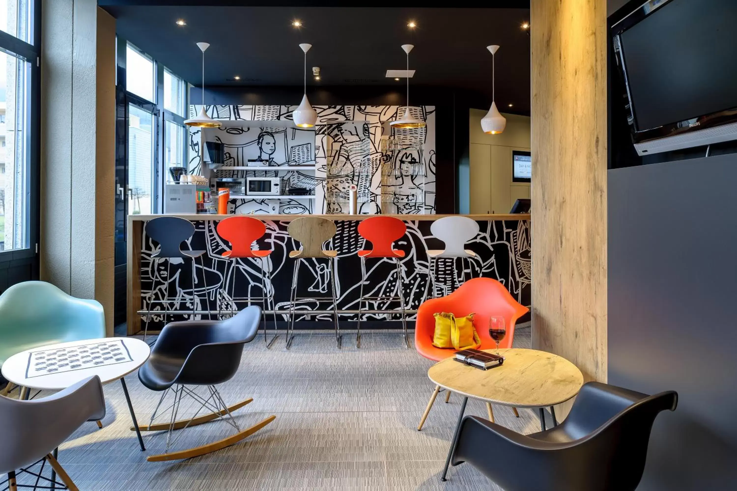 Lounge or bar in ibis Luzern Kriens
