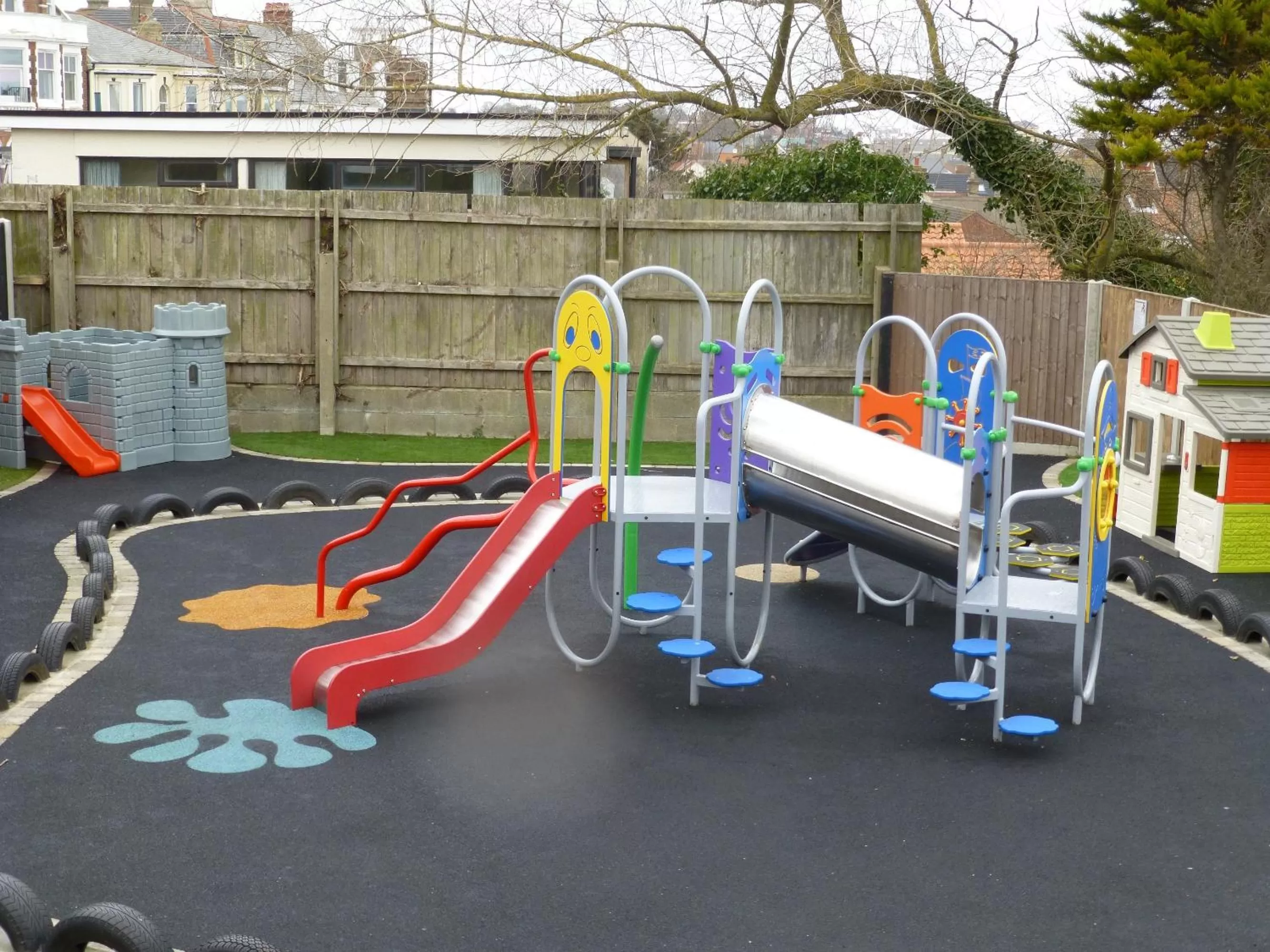 Children play ground in Cliff Hotel