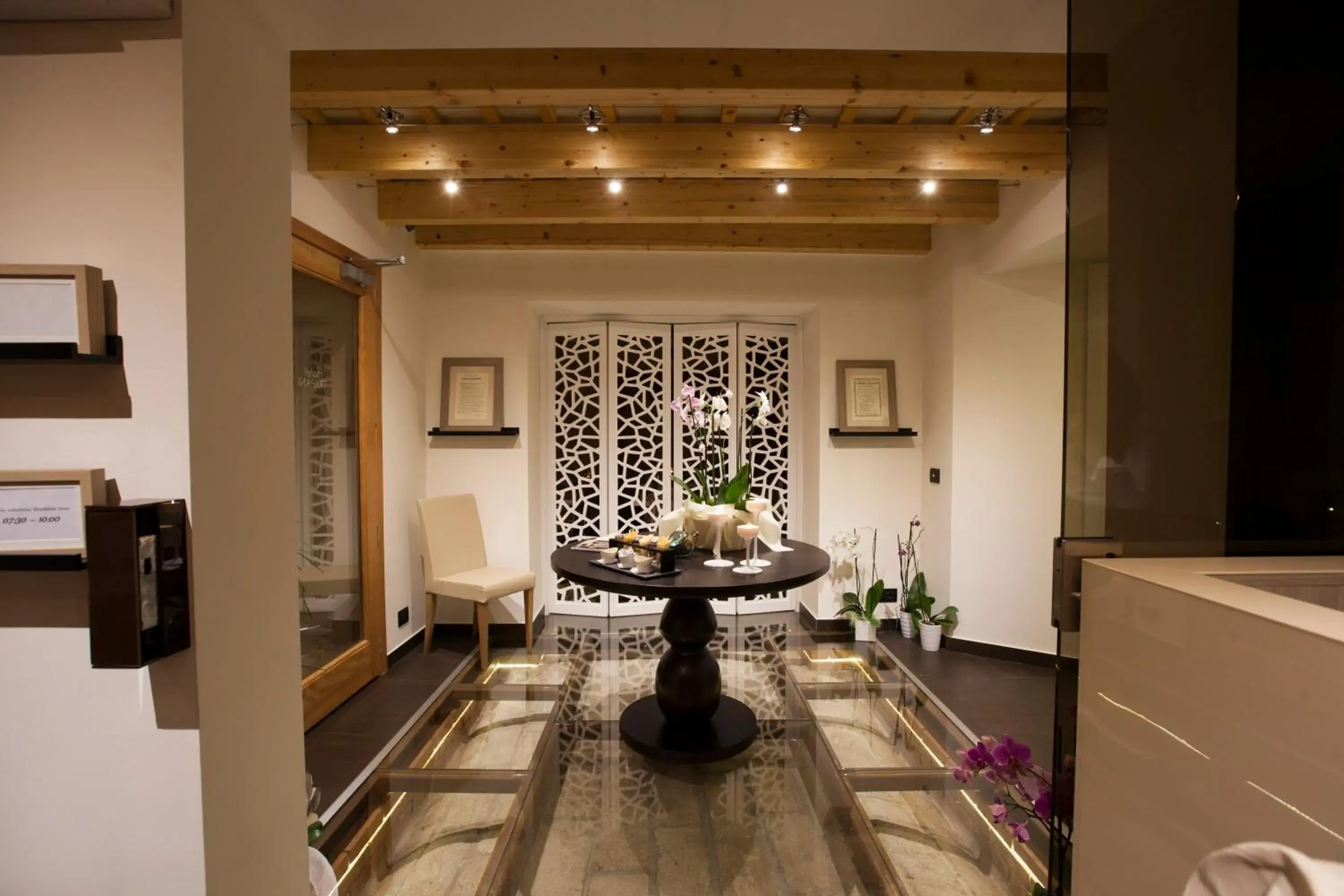 Lobby or reception in Hotel Trapani In Lobby or reception in Hotel Trapani In