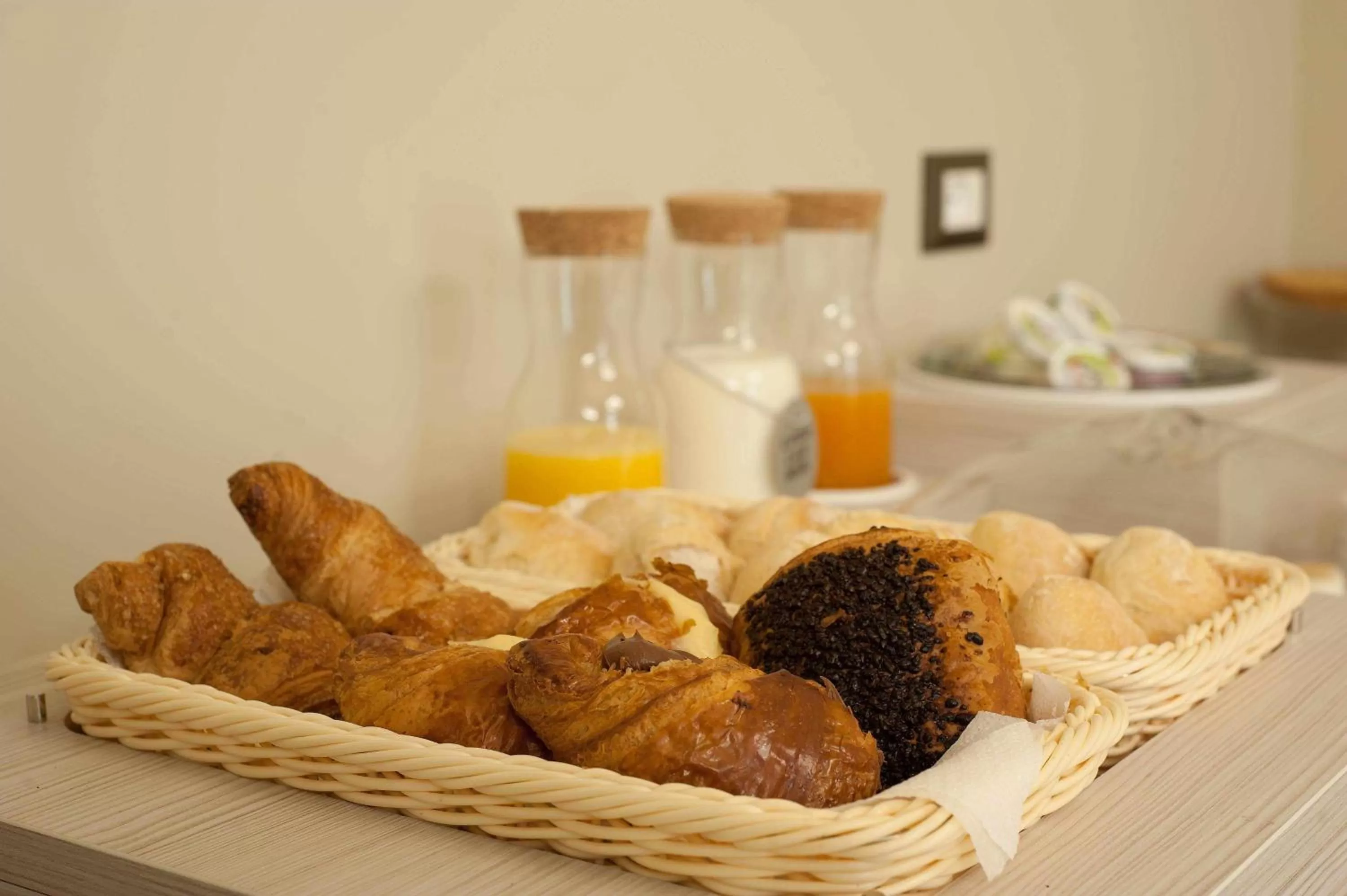 Buffet breakfast in Antica Dimora Luxury Rooms