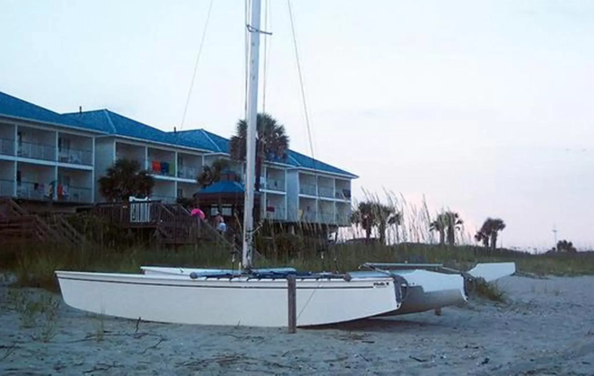 Facade/entrance, Property Building in Ocean Isle Inn