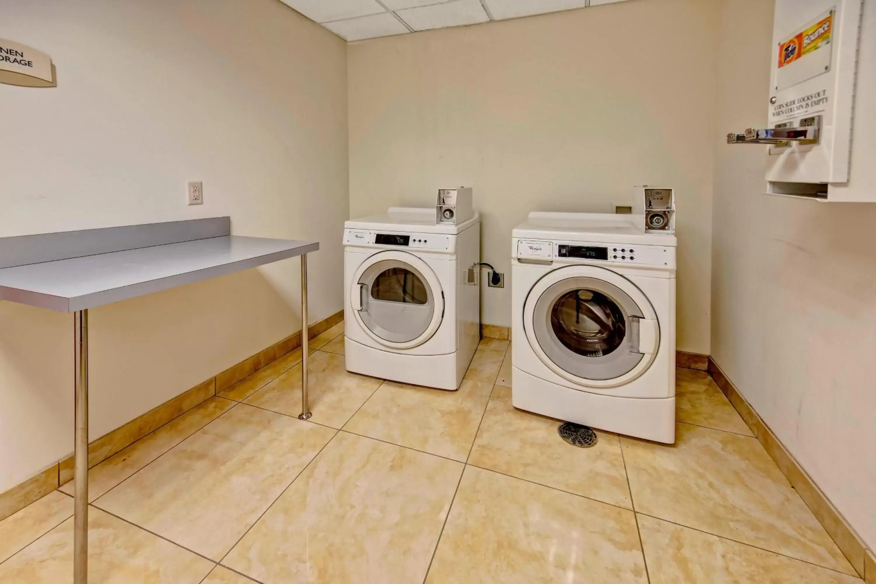 Other, Kitchen/Kitchenette in Fairfield Inn and Suites by Marriott Oklahoma City Airport