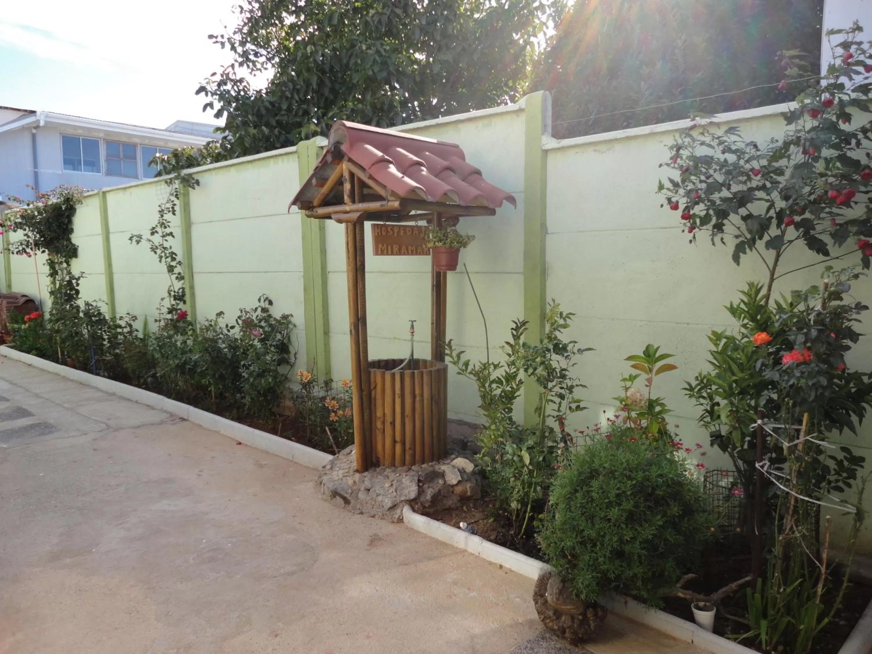 Facade/entrance in Hostal Miramar