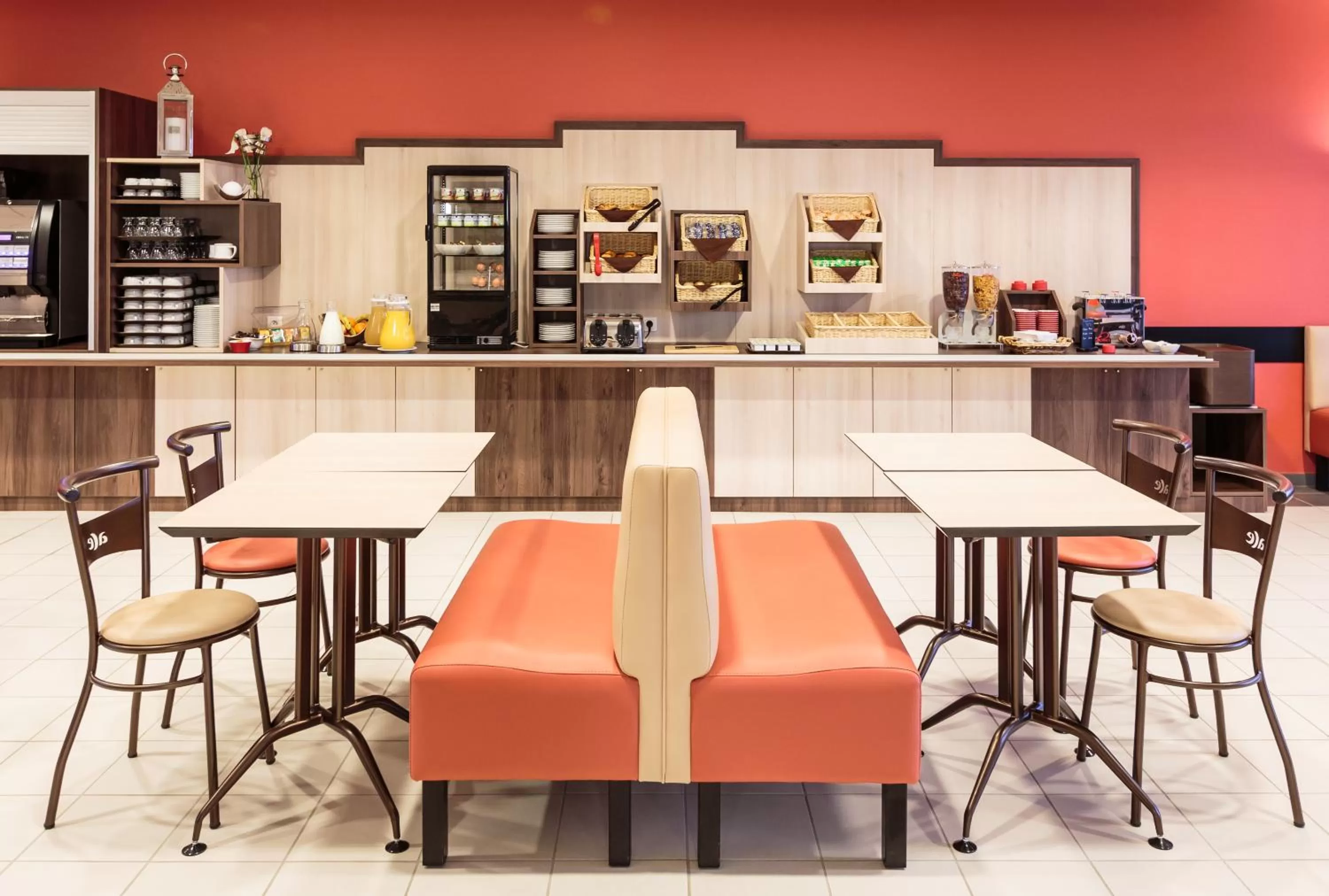 Restaurant/places to eat in Ace Hôtel Paris Marne La Vallée