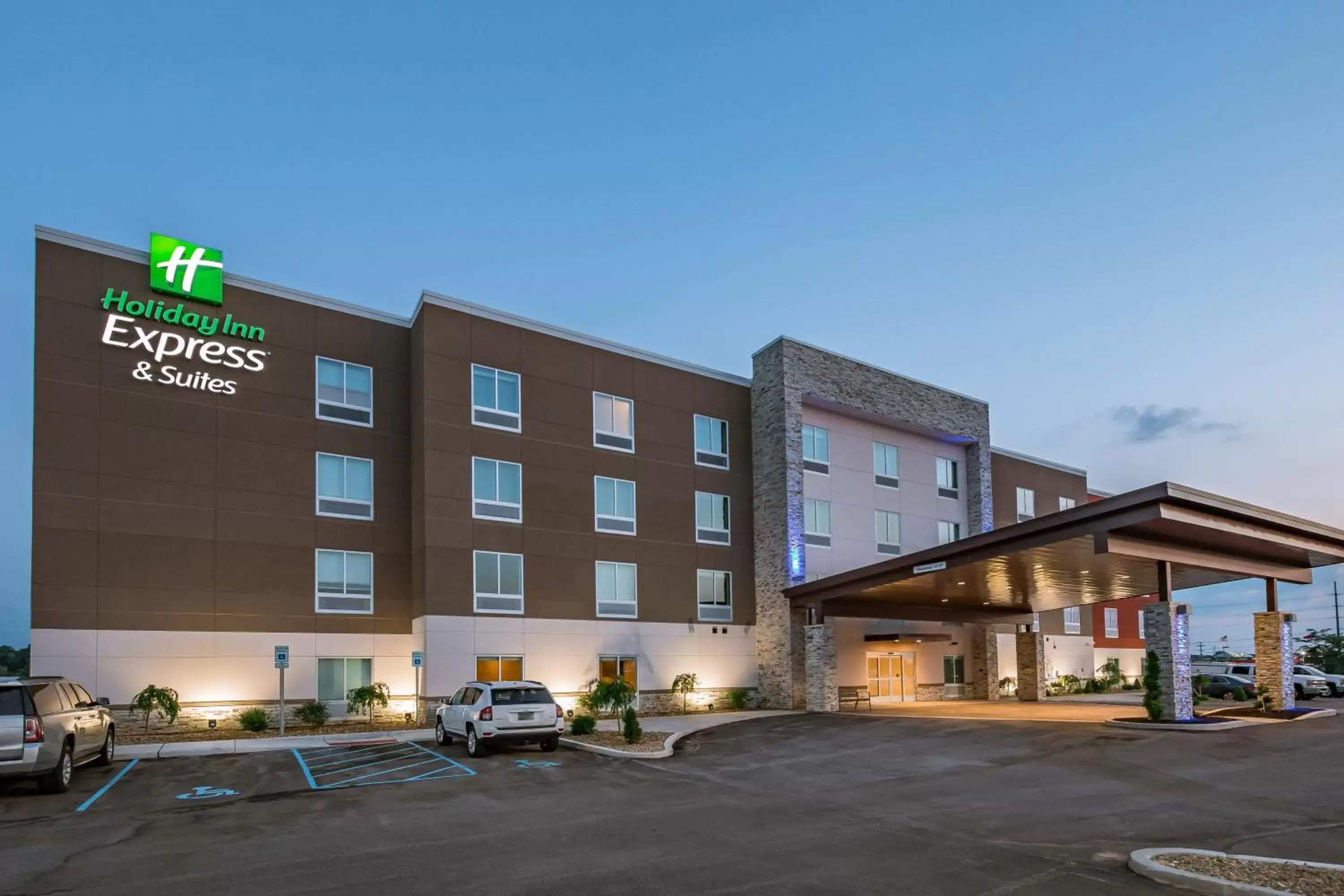 Property Building in Holiday Inn Express & Suites- South Bend Casino, an IHG Hotel